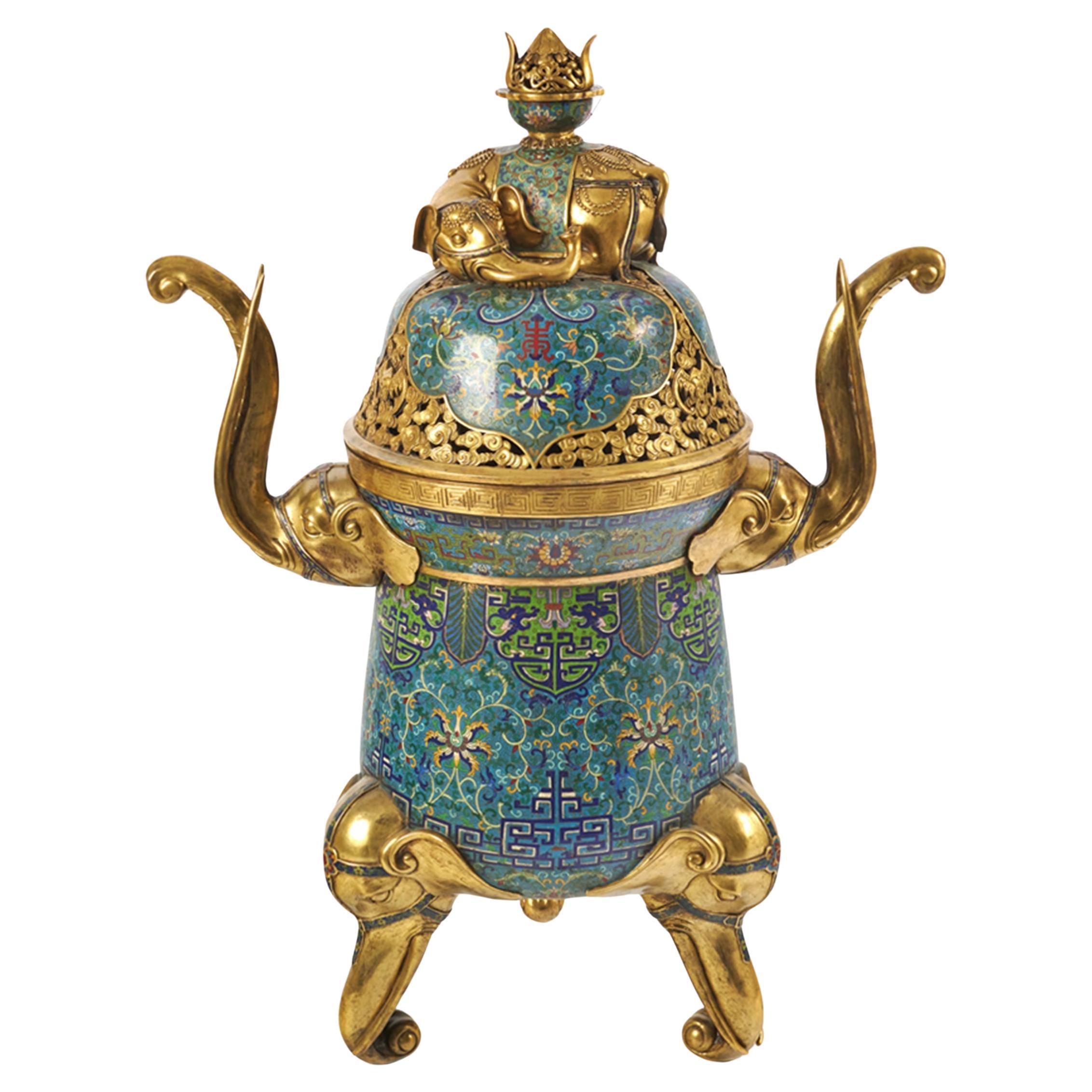 Grande incensiere cinese in smalto cloisonne con motivo a elefante
