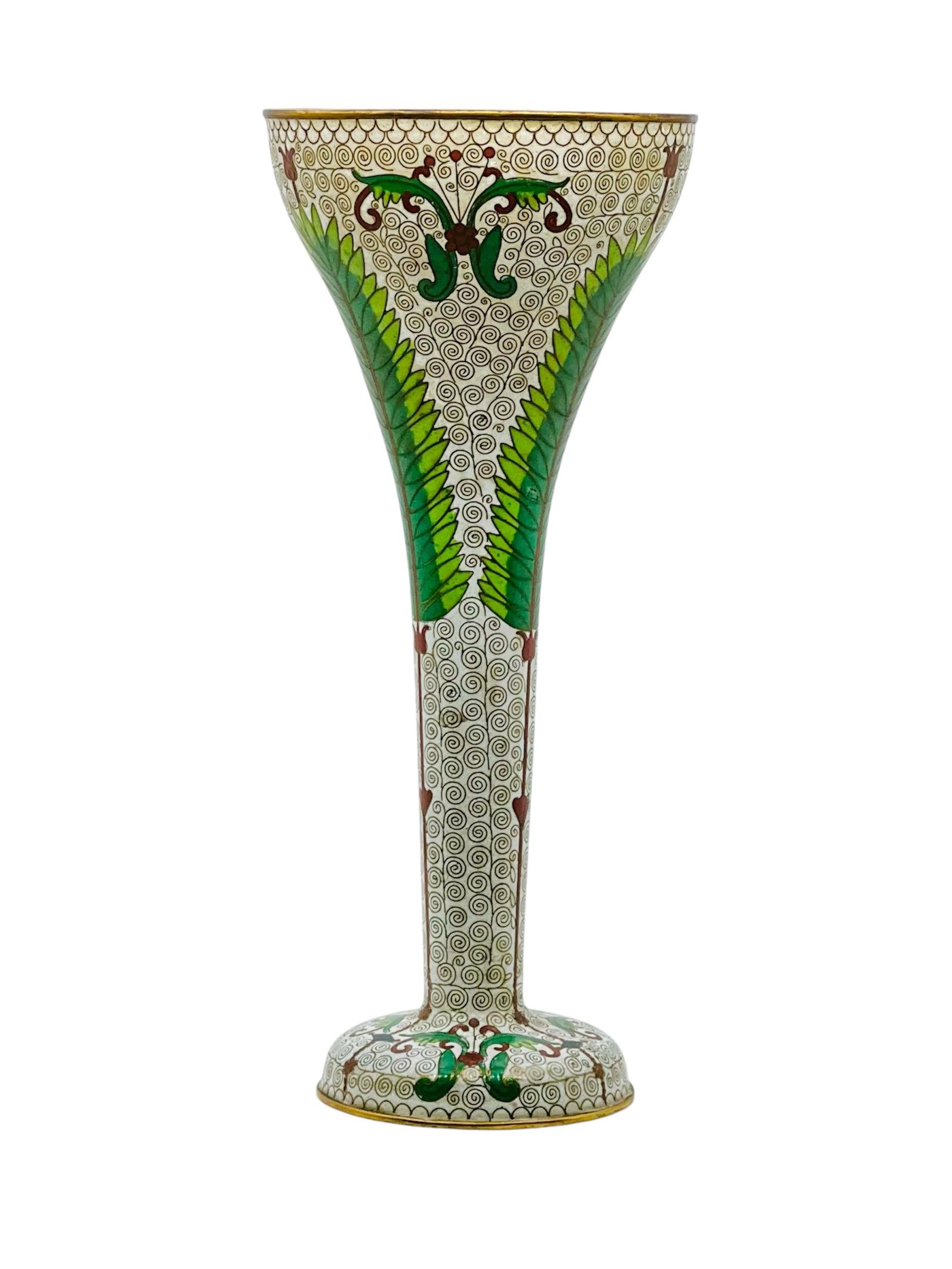 Cloissoné A Large Chinese Cloisonne Enamel Trumpet Vase. Republic period For Sale
