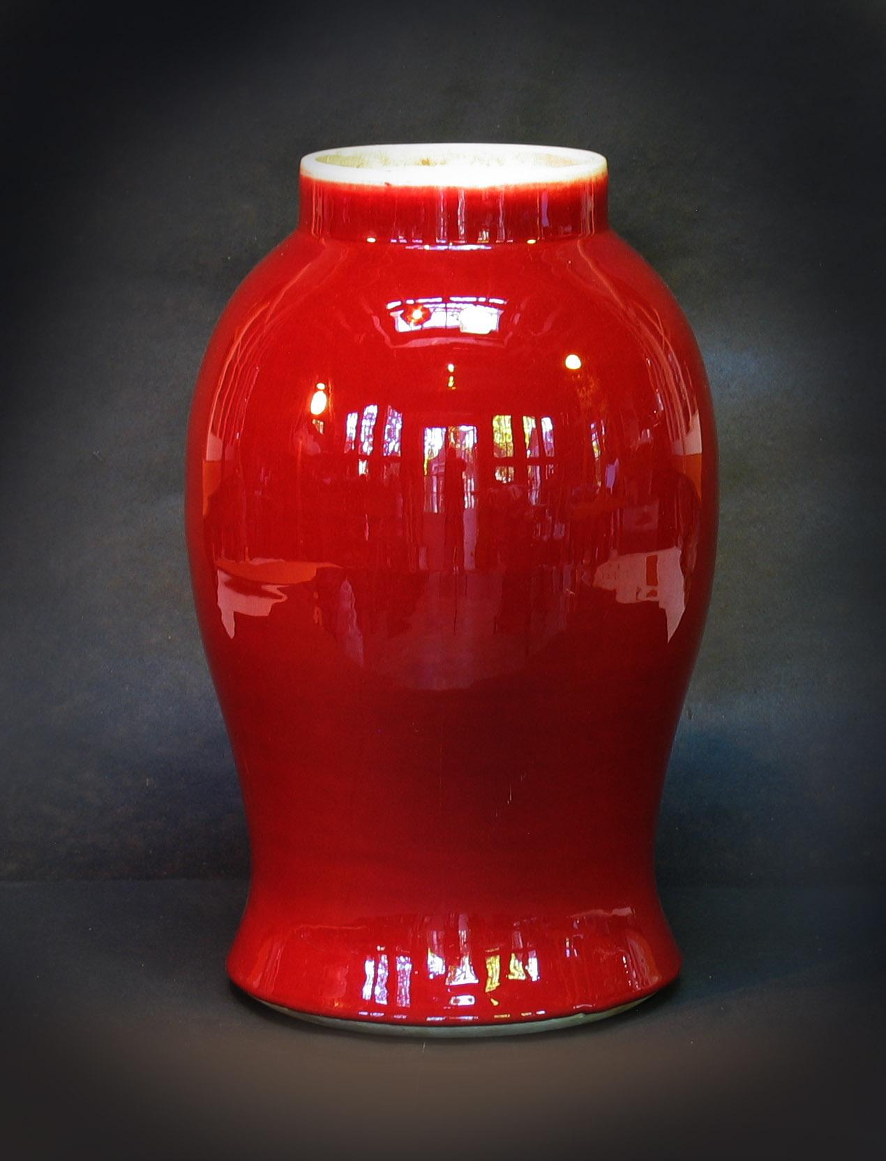 Chinese Export Large Chinese Porcelain Oxblood Sang-de-Boeuf Glazed Meiping Covered Jar