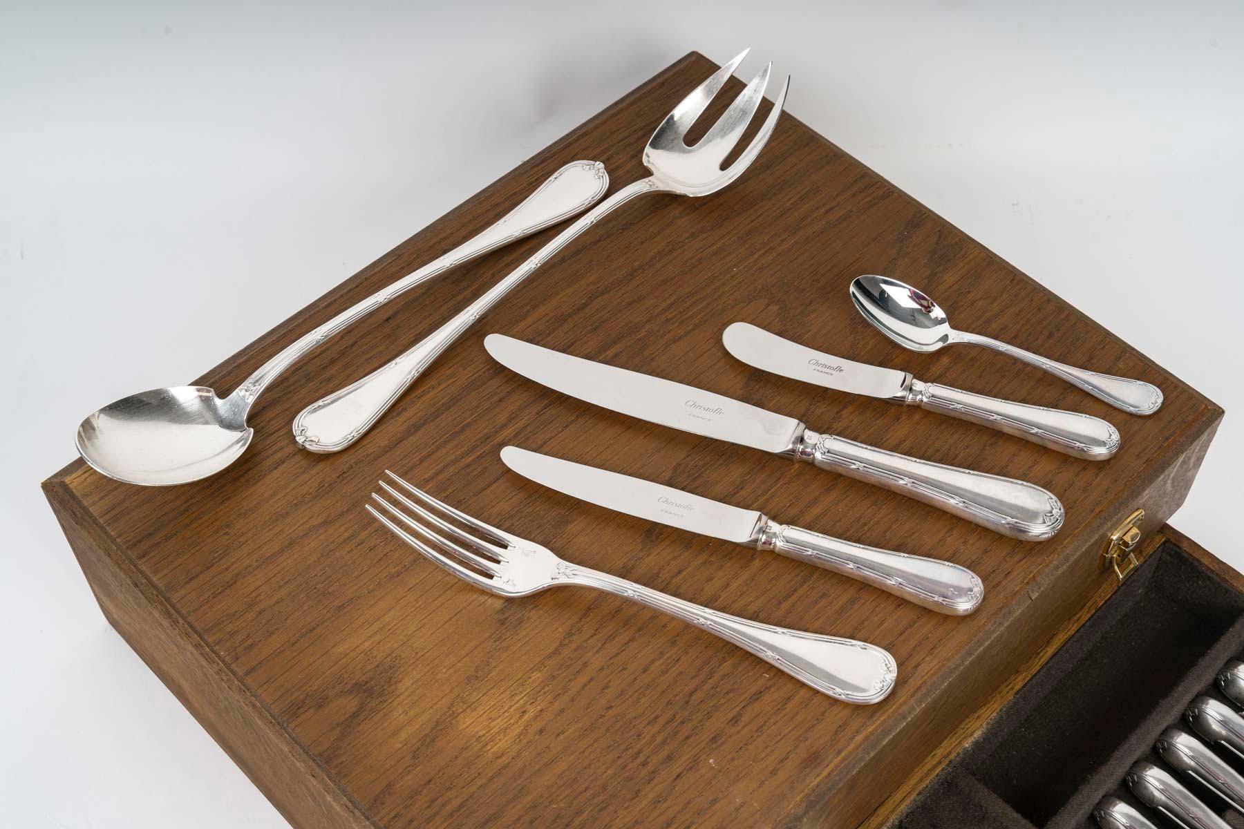 20th Century A Large Christofle Service in a Patinated Wooden Box, 63 Pieces, Full.