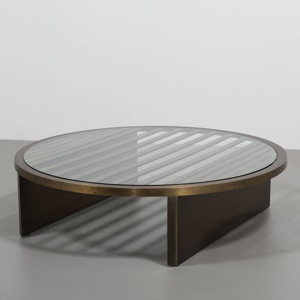 Large Circular Bronze Framed Coffee Table with Glass Top, 1980s In Good Condition For Sale In London, GB