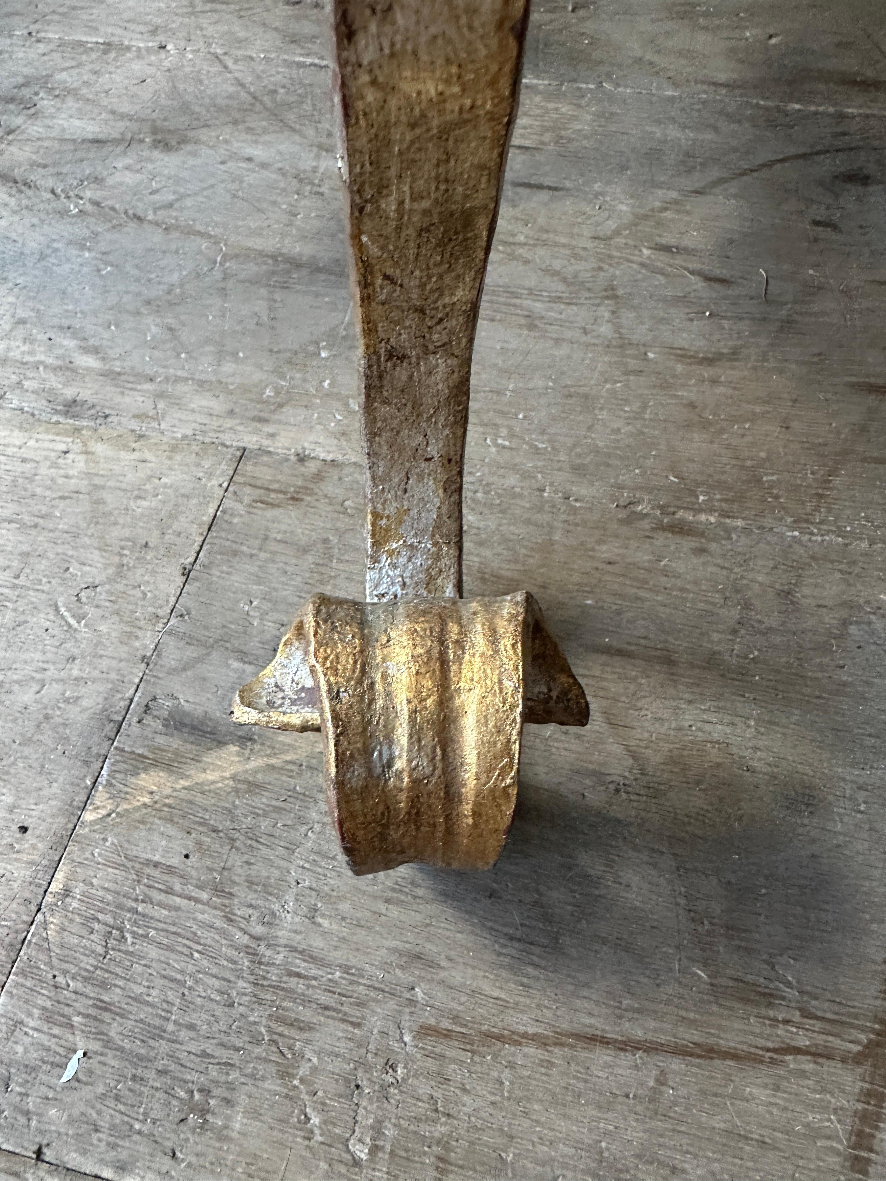 Grande table basse ou de cocktail circulaire en fer forgé doré et argenté en vente 1