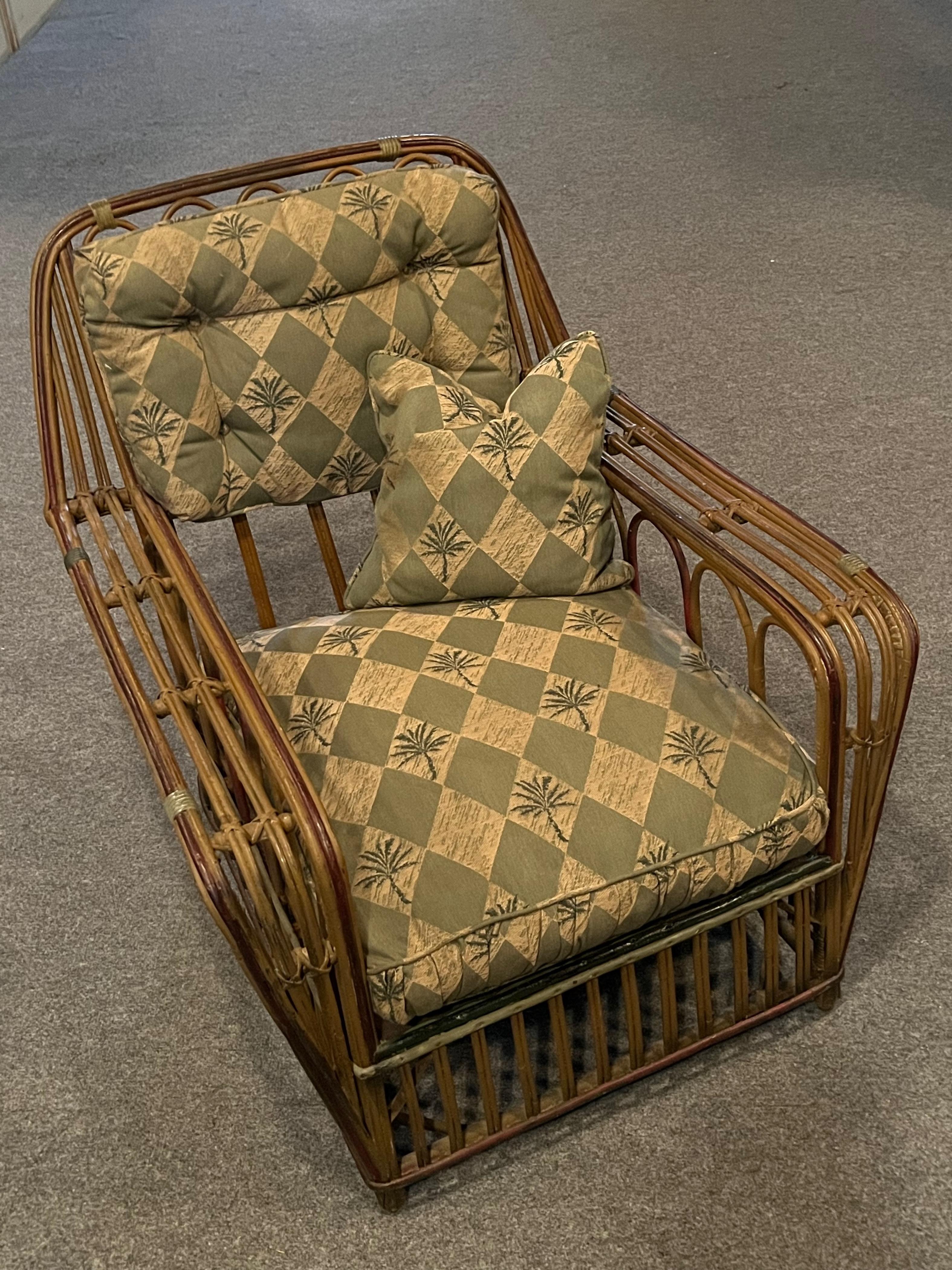 Una gran comodidad  Sillón de ratán estilo Art Déco Estadounidense en venta