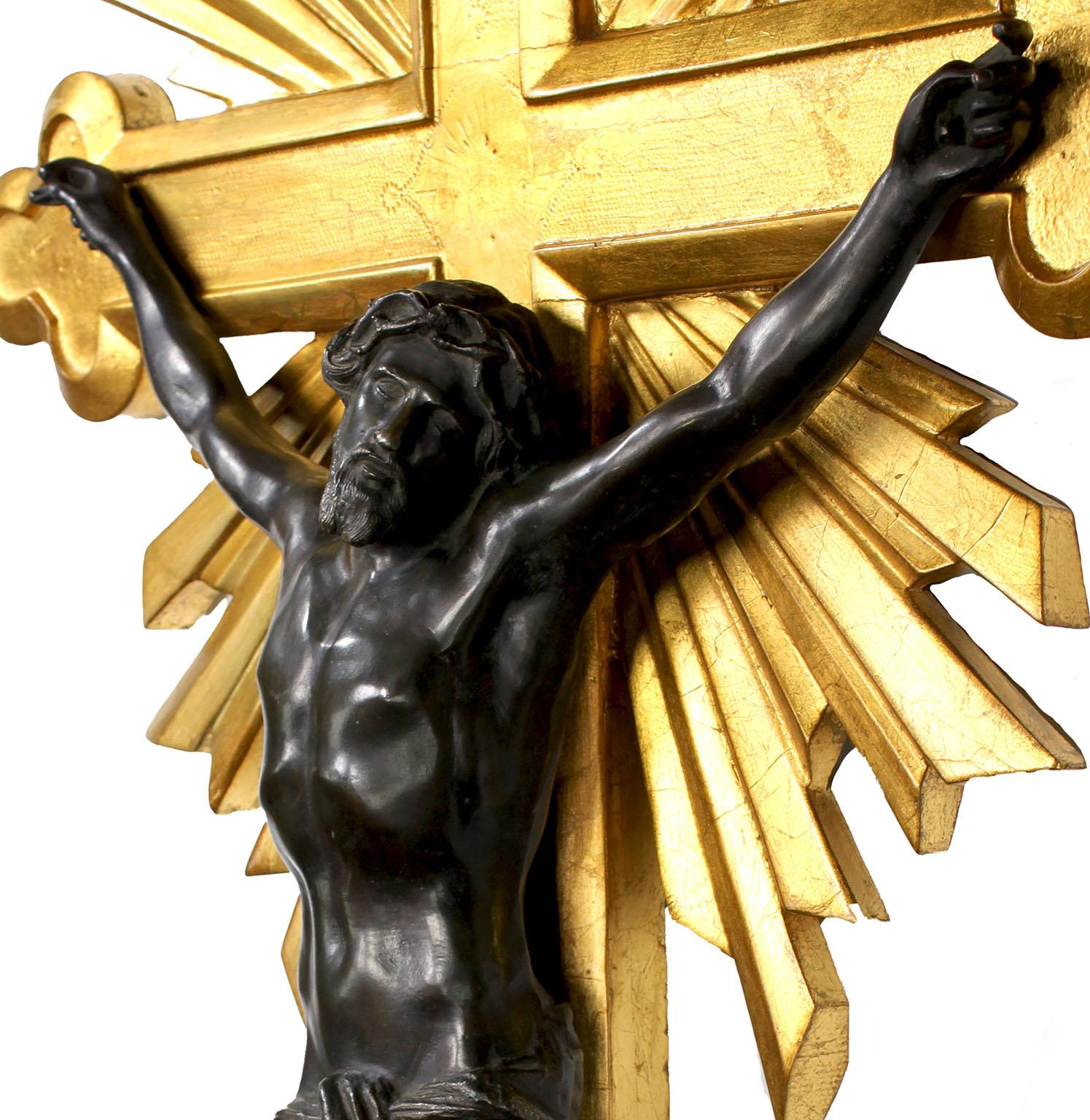 Large Continental 19th Century Giltwood Carved and Patinated Bronze Crucifix For Sale 5
