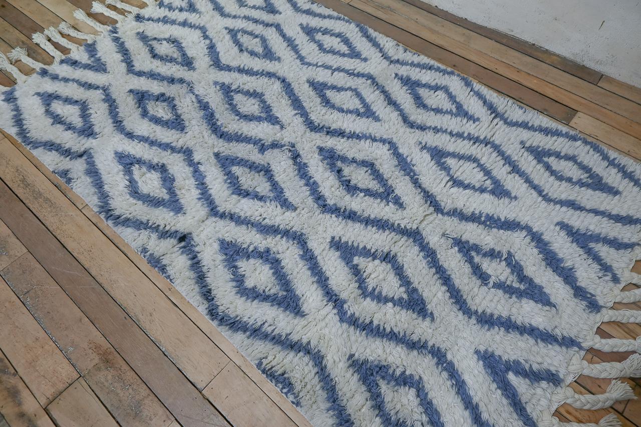 Mid 20th century blue Moroccan Berber Rug - Carpet For Sale 2