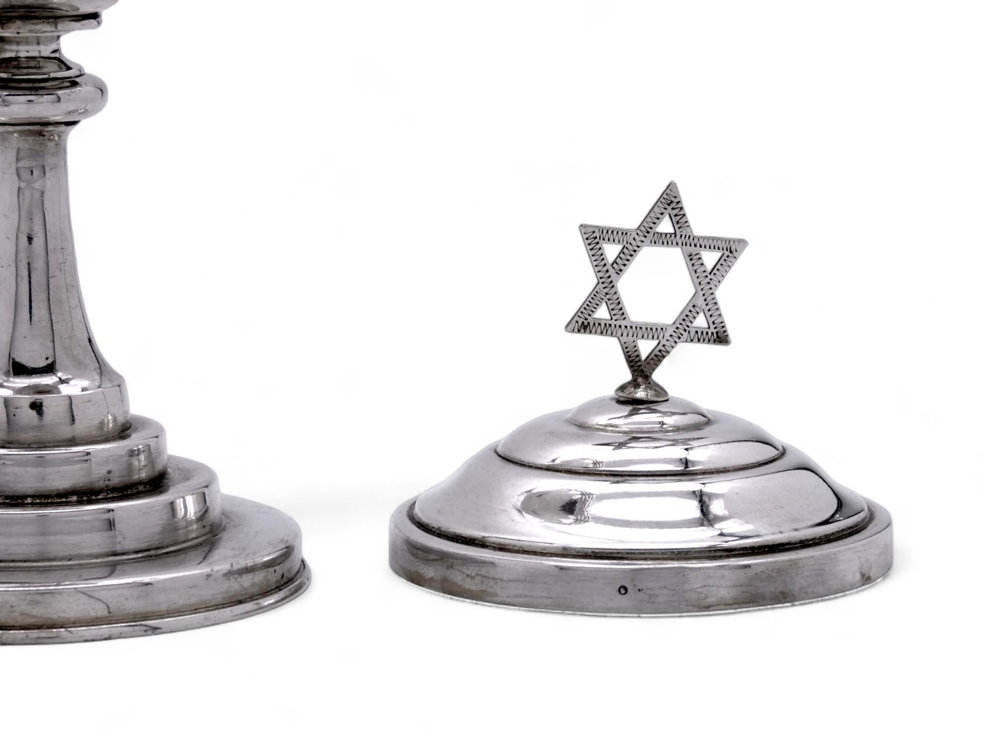 Early 20th Century A Large Dedicated American Kiddush Goblet with Cover, Circa 1900 For Sale