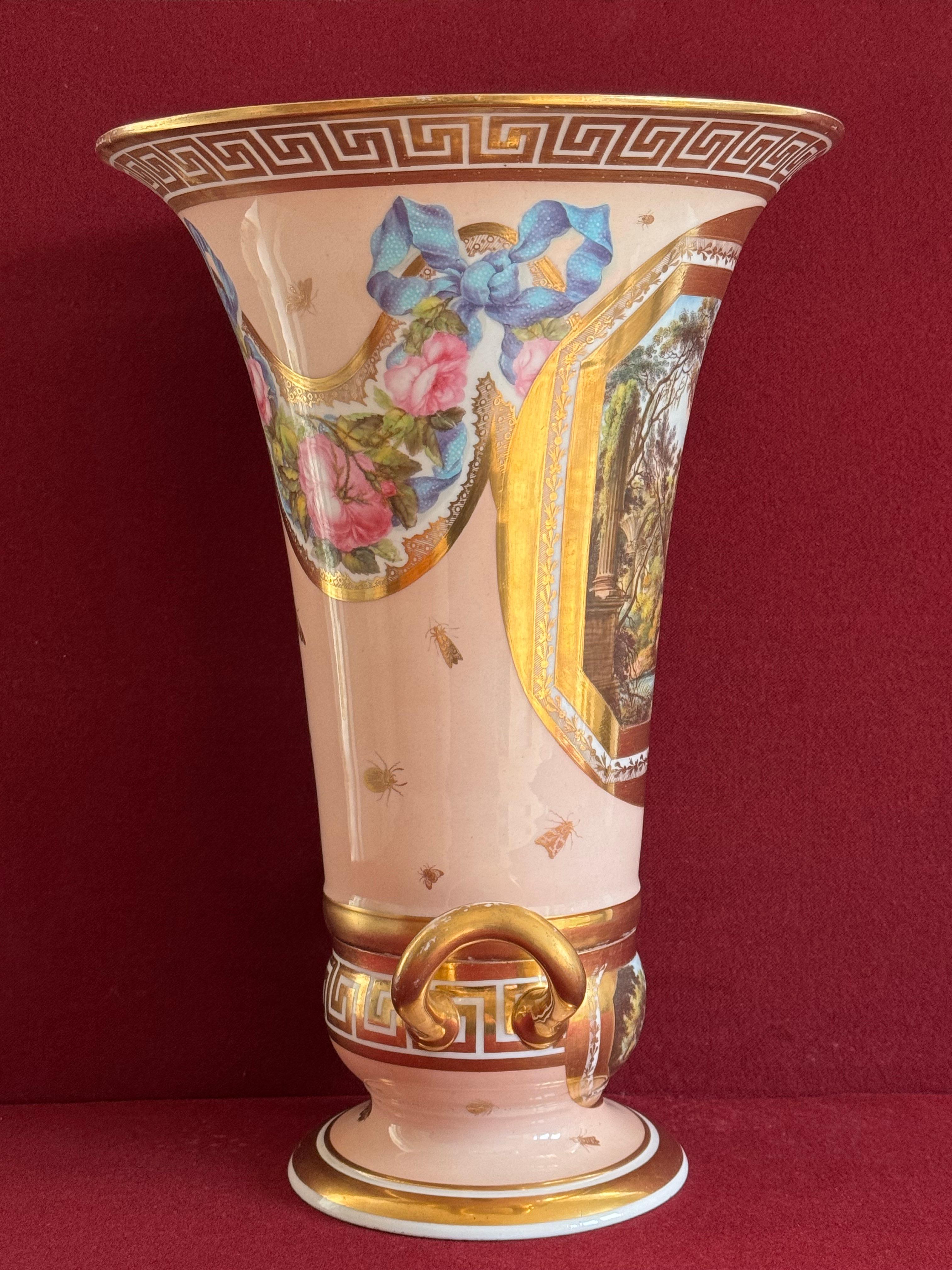 Un grand vase en porcelaine de Derby décoré par John Brewer vers1810 Bon état - En vente à Exeter, GB