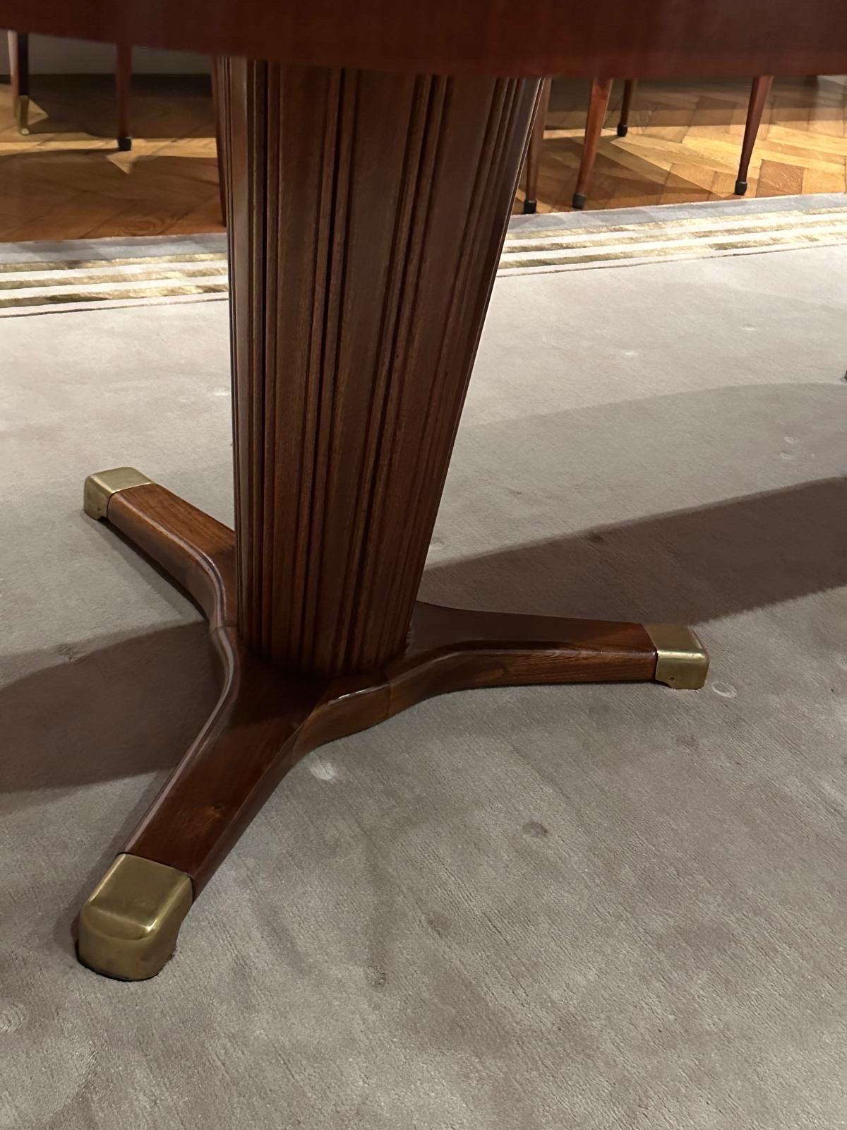 italien Une grande table à manger de Melchiore Bega en vente