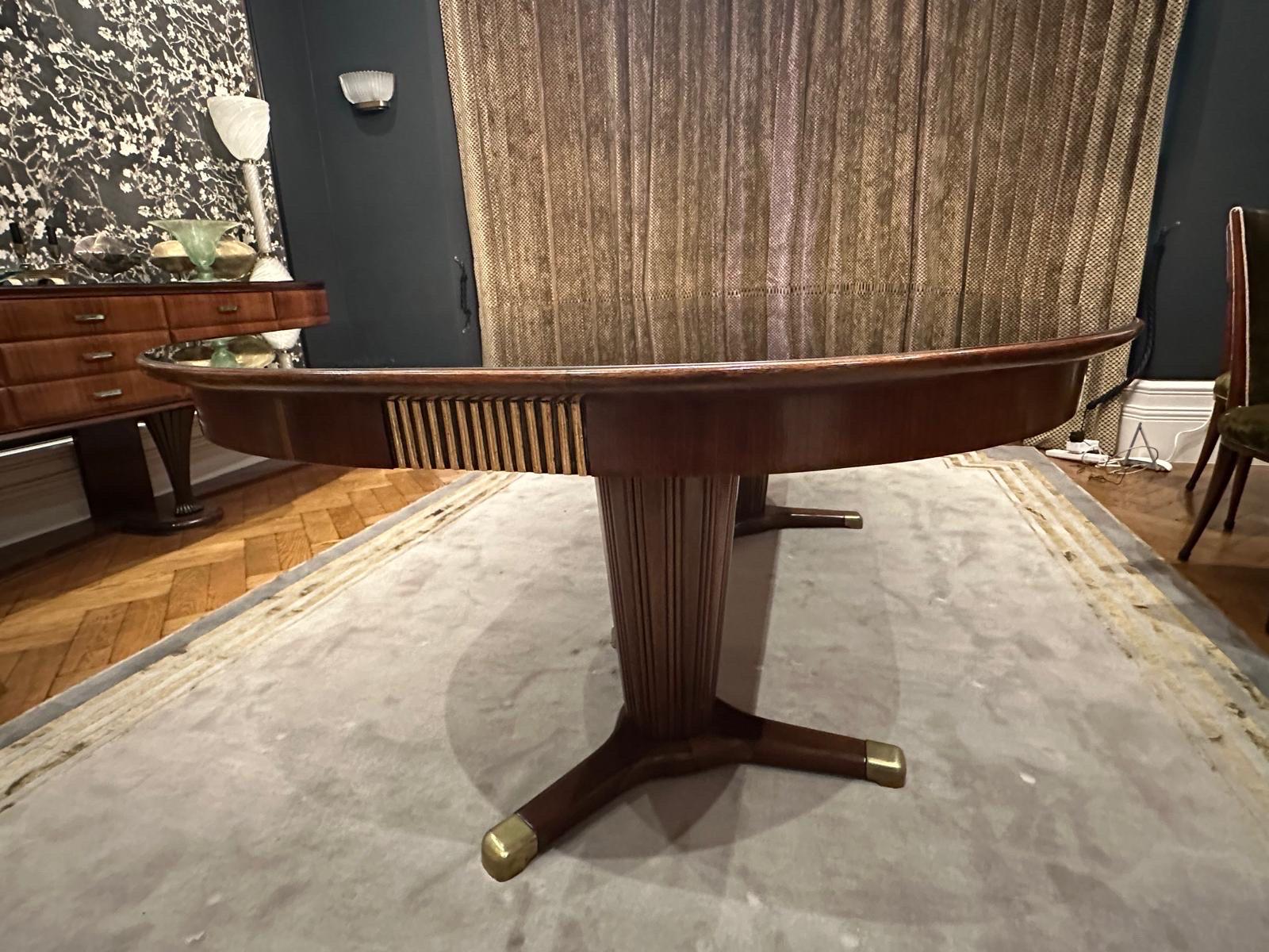 Une grande table à manger de Melchiore Bega Bon état - En vente à London, GB