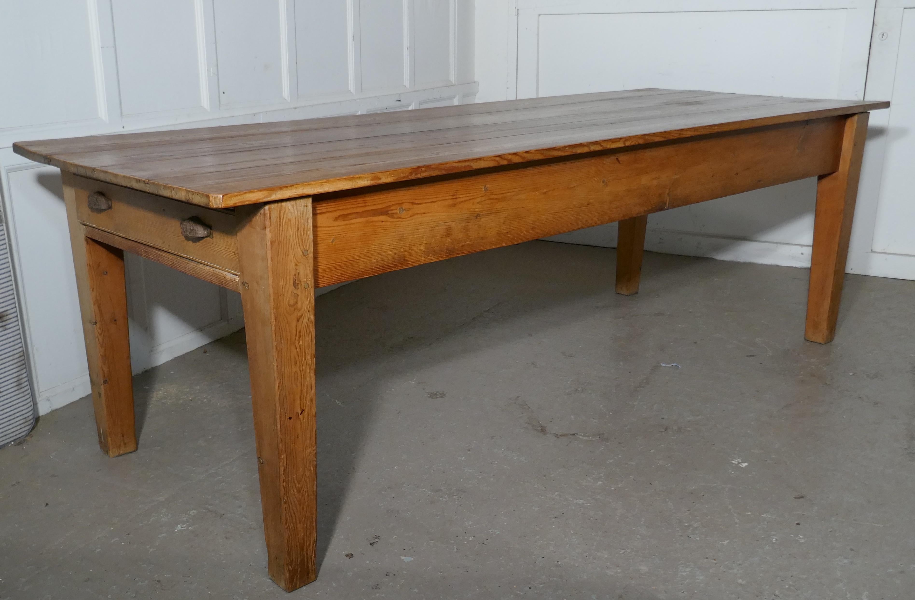 Large Early 19th Farmhouse Pine Table 4