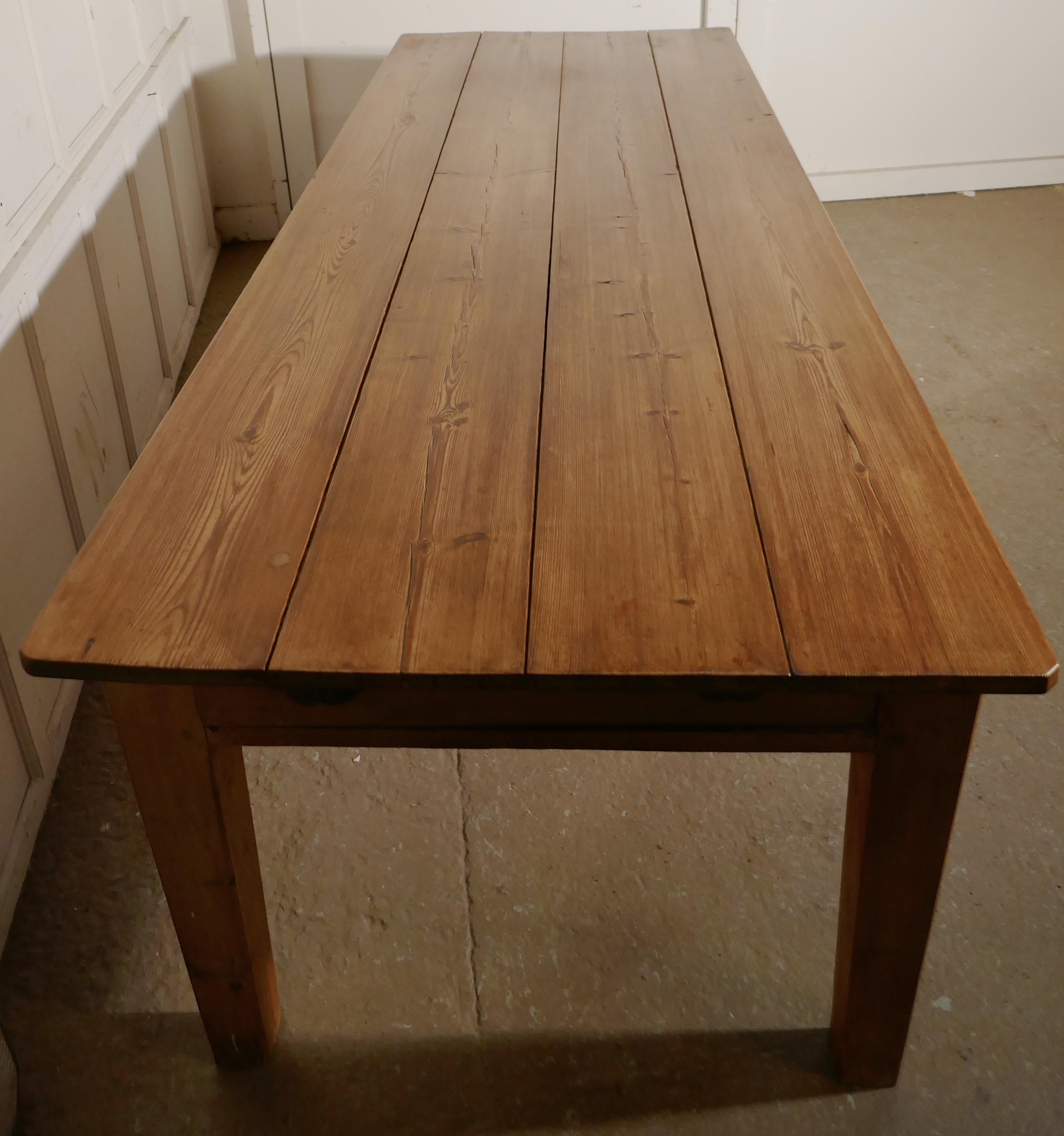 pine farmhouse table