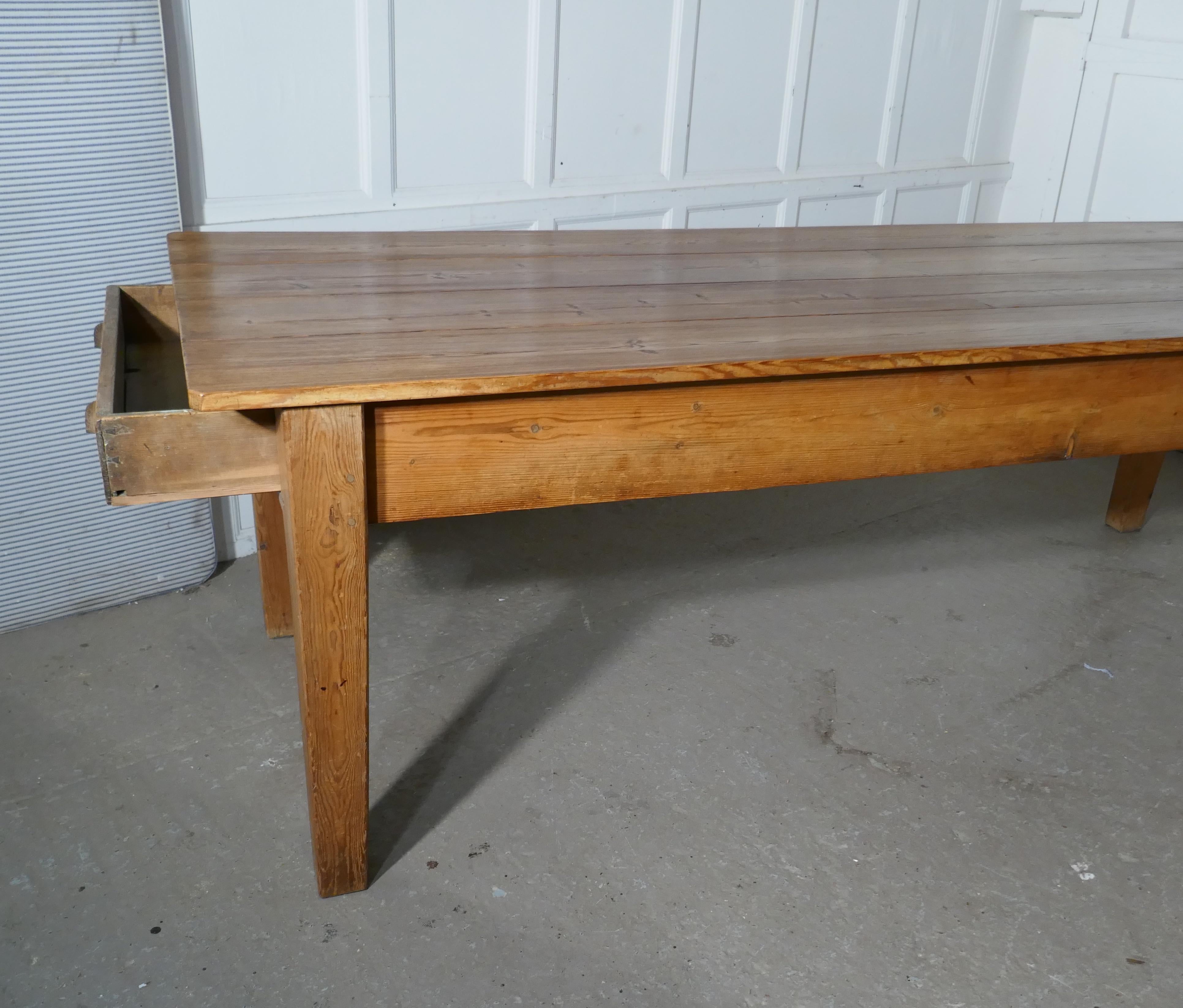 Large Early 19th Farmhouse Pine Table 2