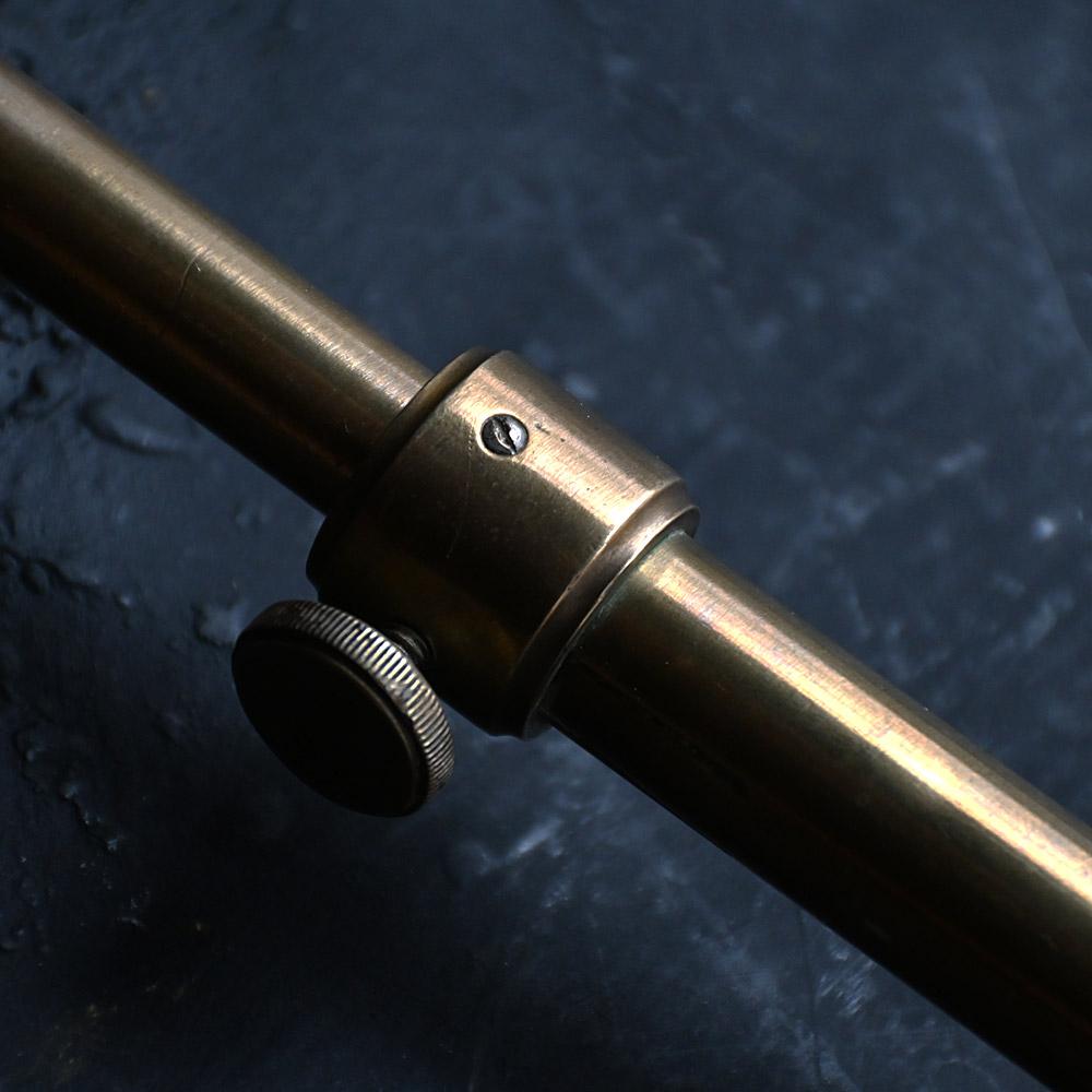 Grande applique en laiton en porte-à-faux du début du 20e siècle en vente 4