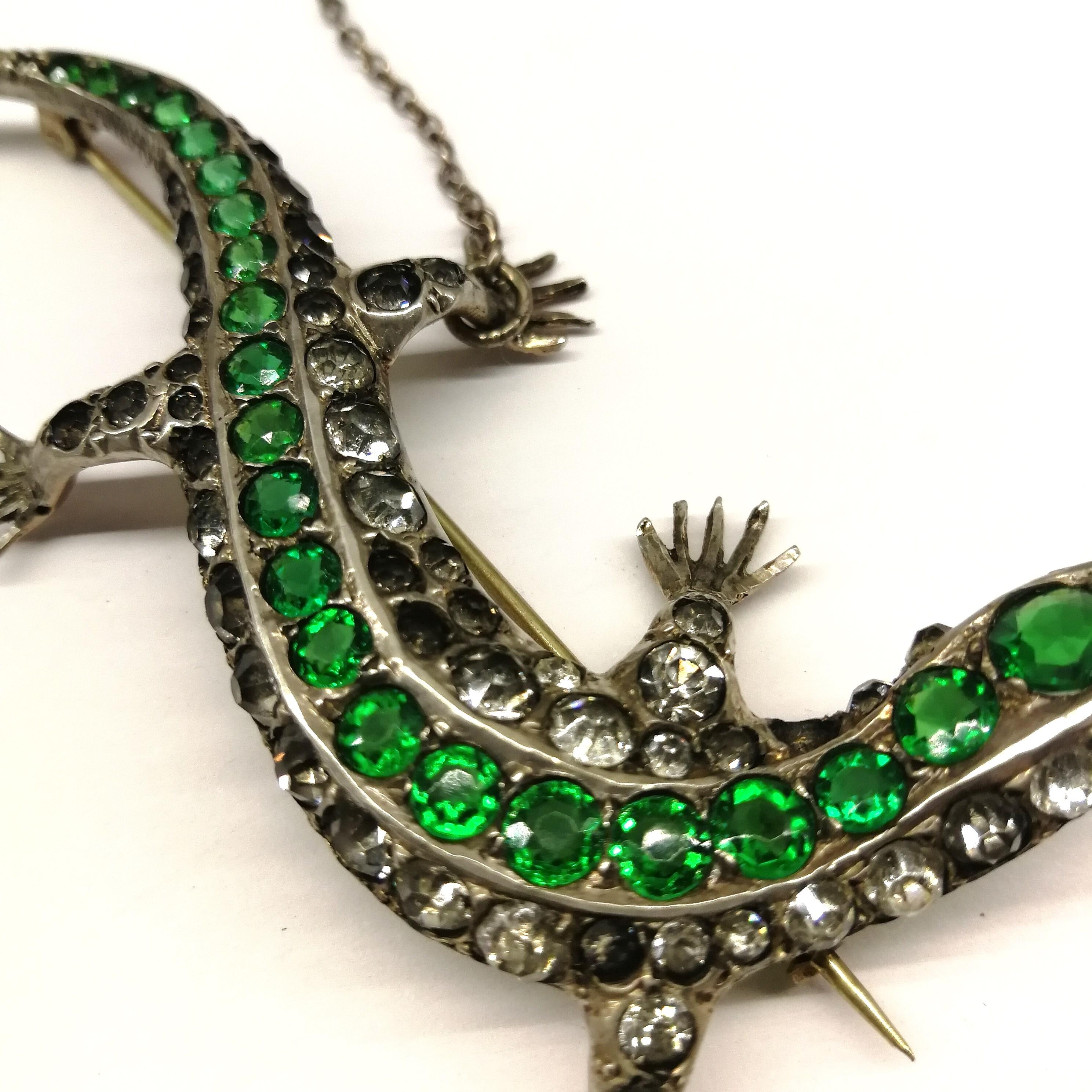 A large emerald and clear paste 'lizard' brooch, c 1900. For Sale 2