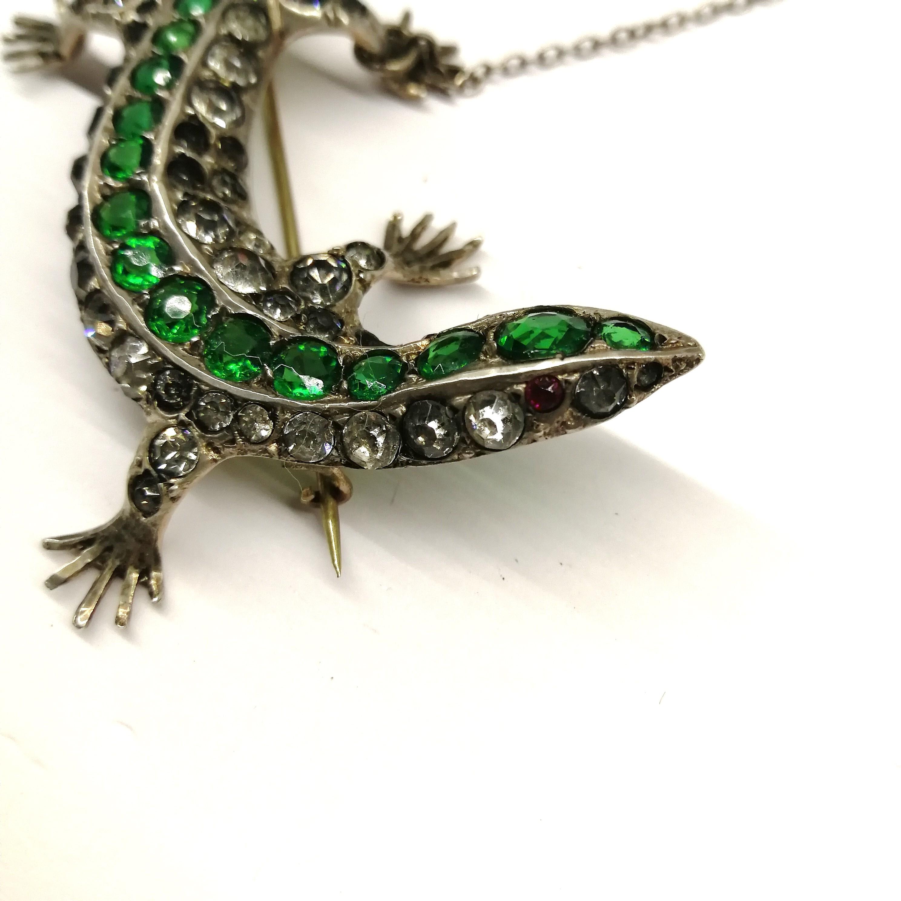 Women's or Men's A large emerald and clear paste 'lizard' brooch, c 1900. For Sale