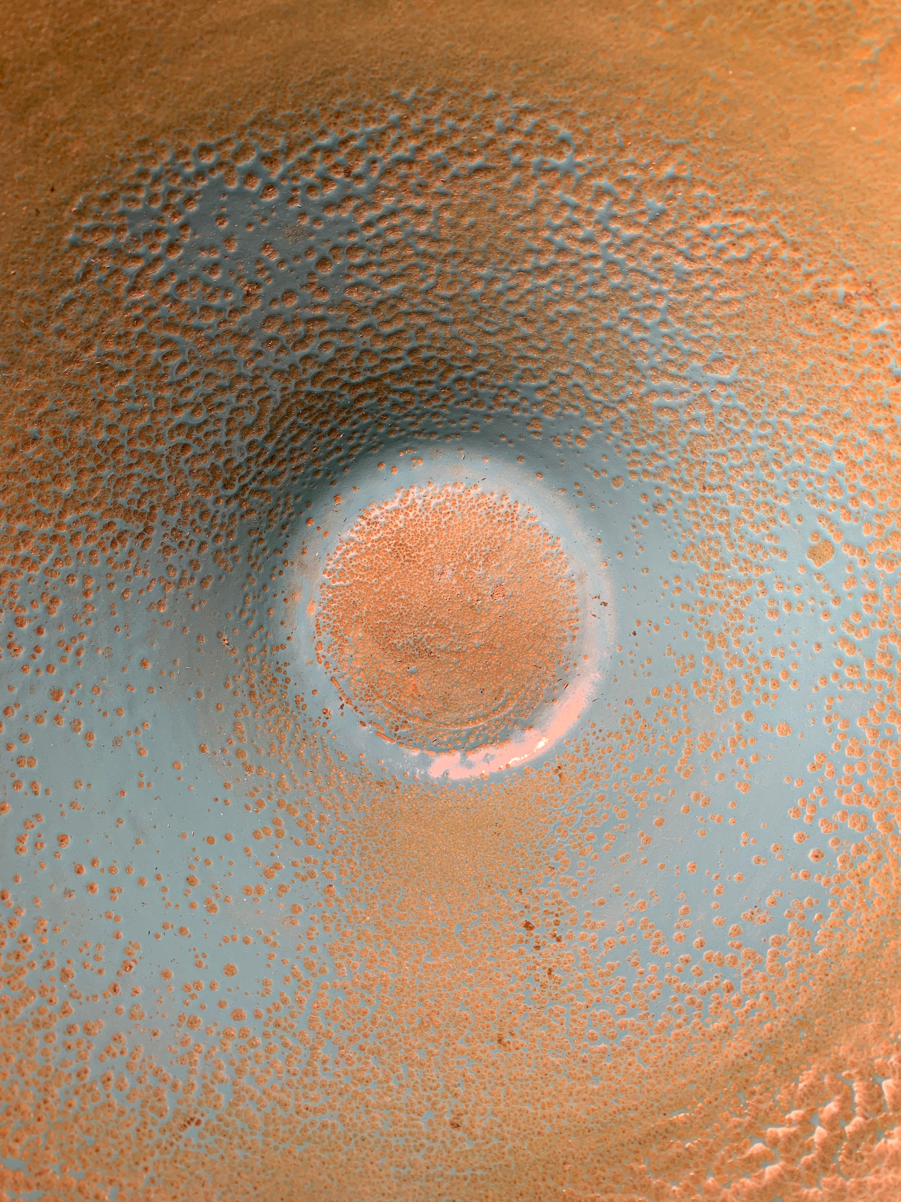 Una grande ciotola in metallo smaltato su acciaio di Prust & Hill della Hanova Company in vendita 3