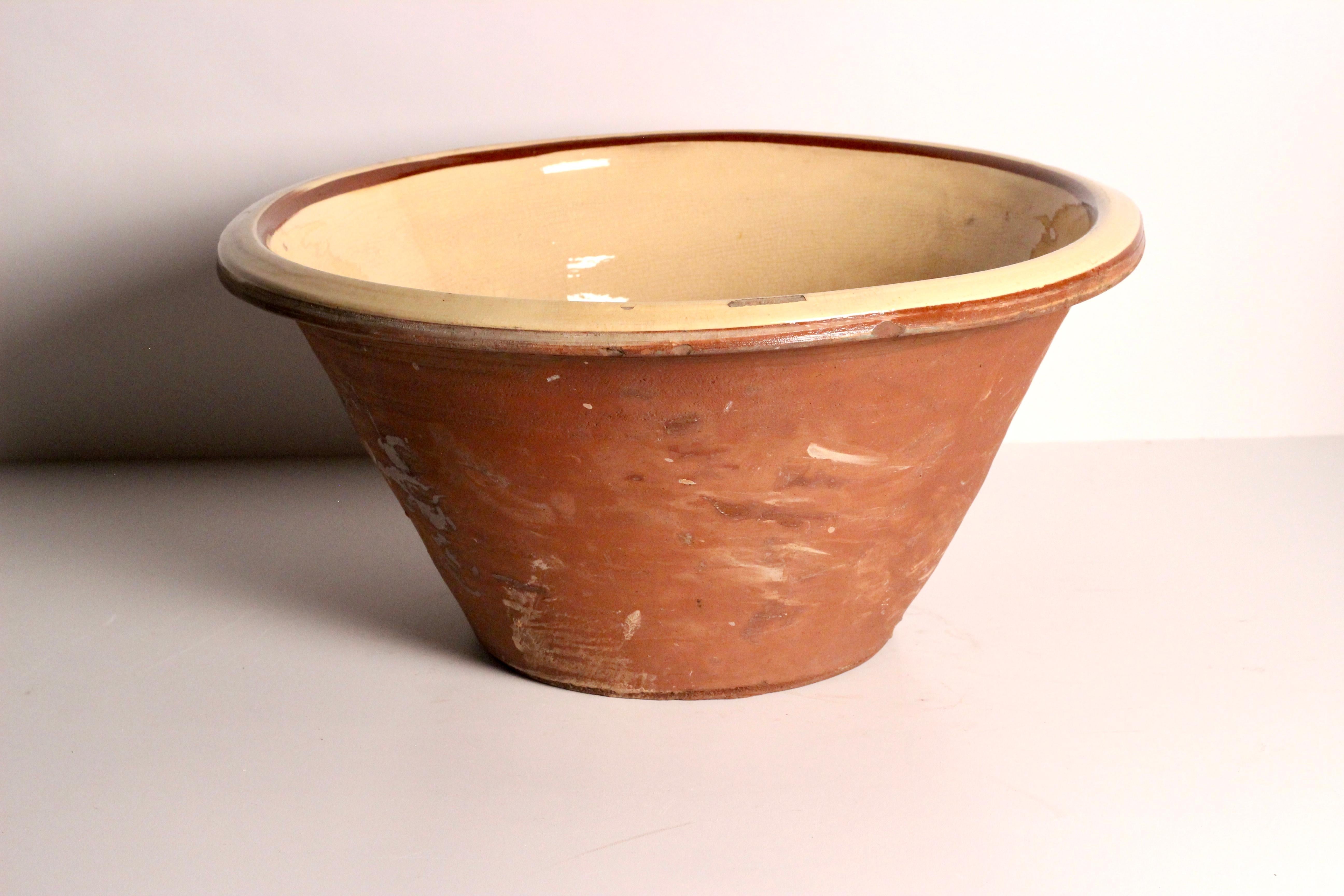 A large English 19th Century Dairy Bowl from The Cotswolds  For Sale 1