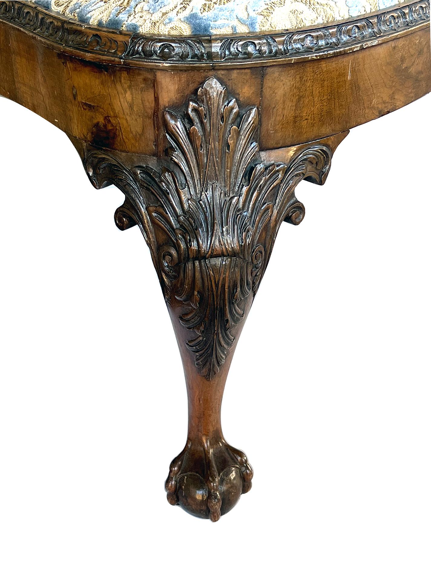 A Large English George II Walnut Bench with Carved Legs For Sale 2