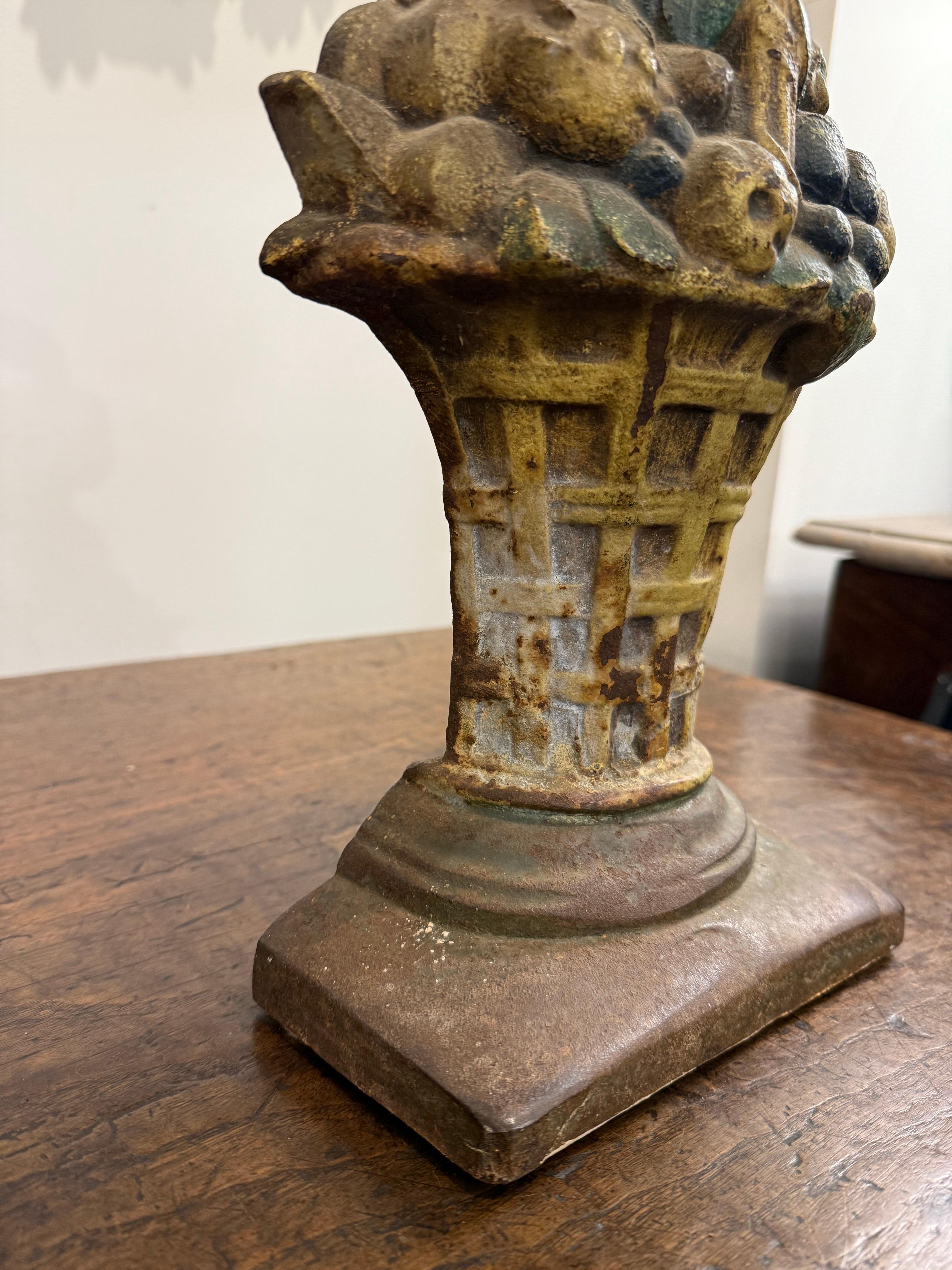 A Large English Victorian Cast Iron Painted Doorstops, 19th Century in vendita 2