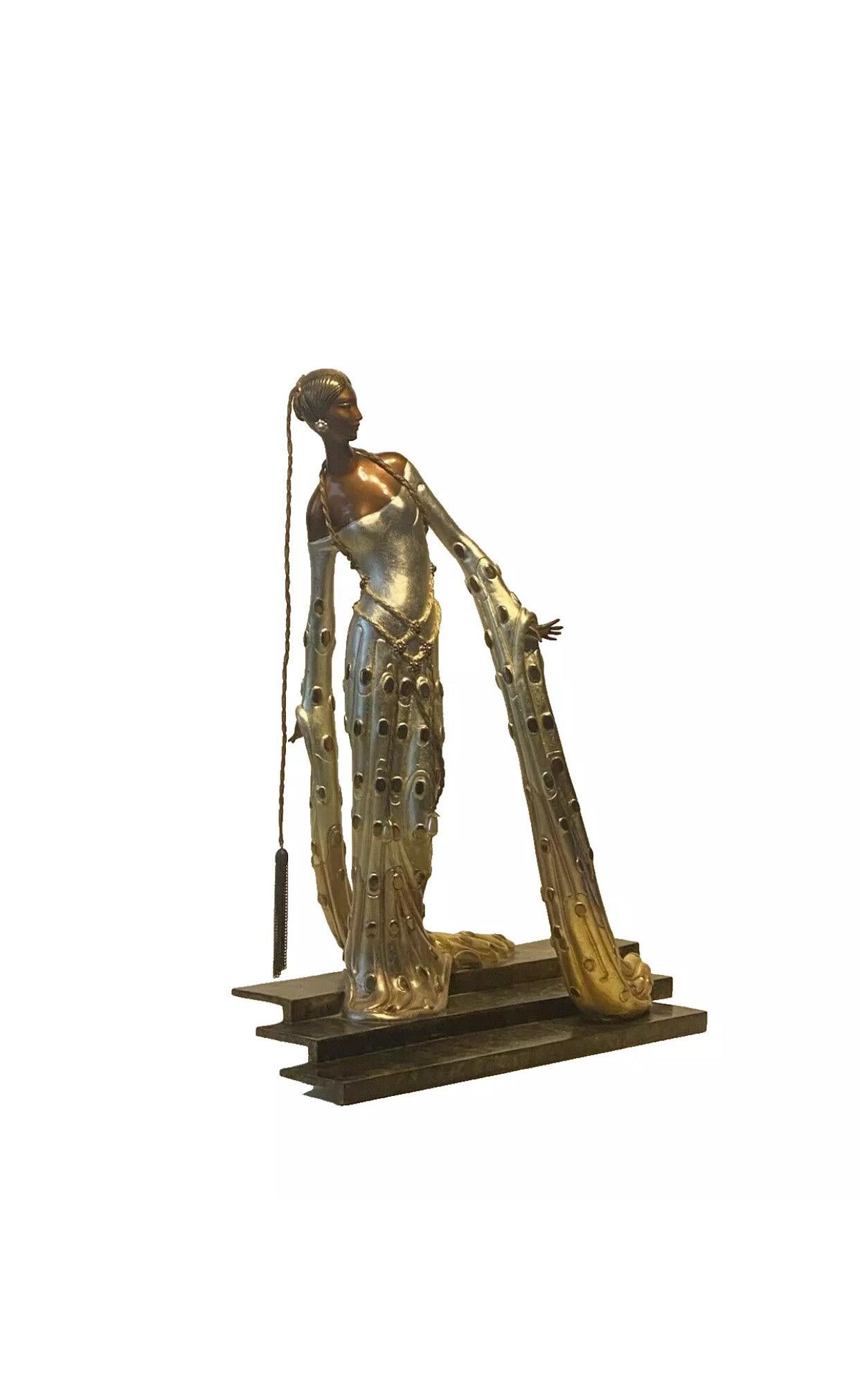Una gran escultura de bronce ERTE Romain de Tirtoff titulada 