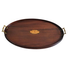 Grand plateau de maître ovale victorien en acajou finement incrusté de style George III