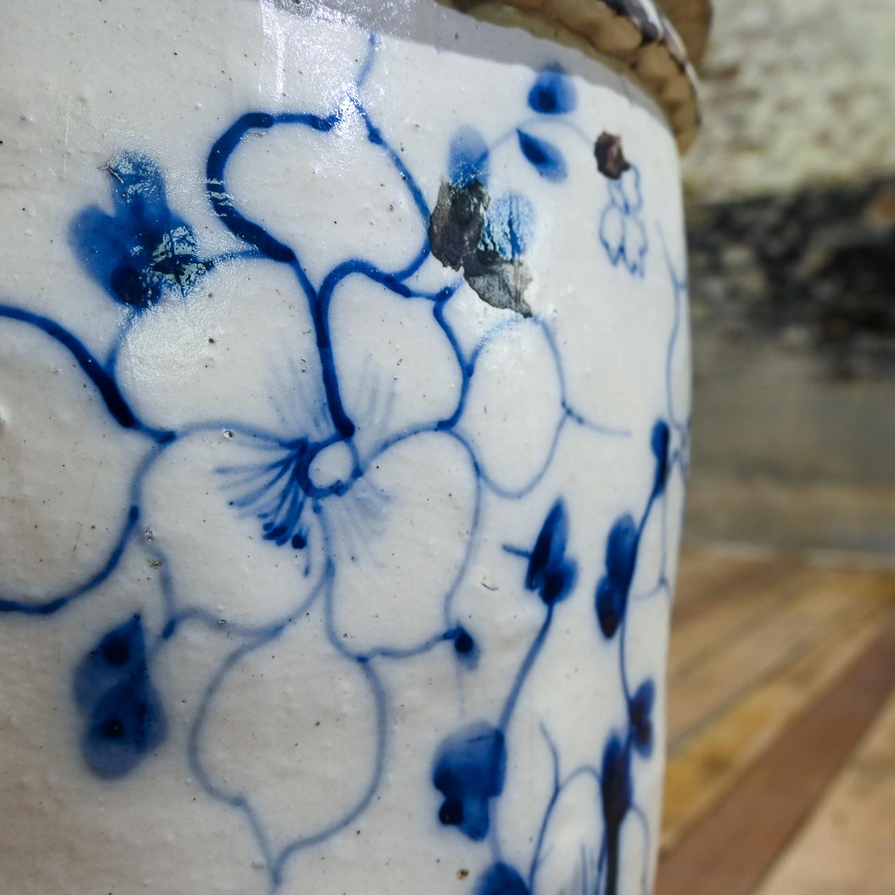 Großes eiförmiges Pflanzgefäß aus Keramik aus der Cizhou Wear Ming-Dynastie - Gefäß  im Angebot 6