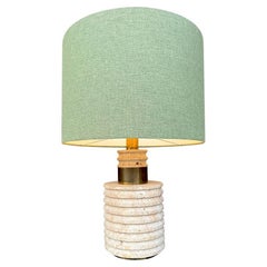 A large Fratelli Manneli ribbed Italian 1970s travertine lamp with brass detail