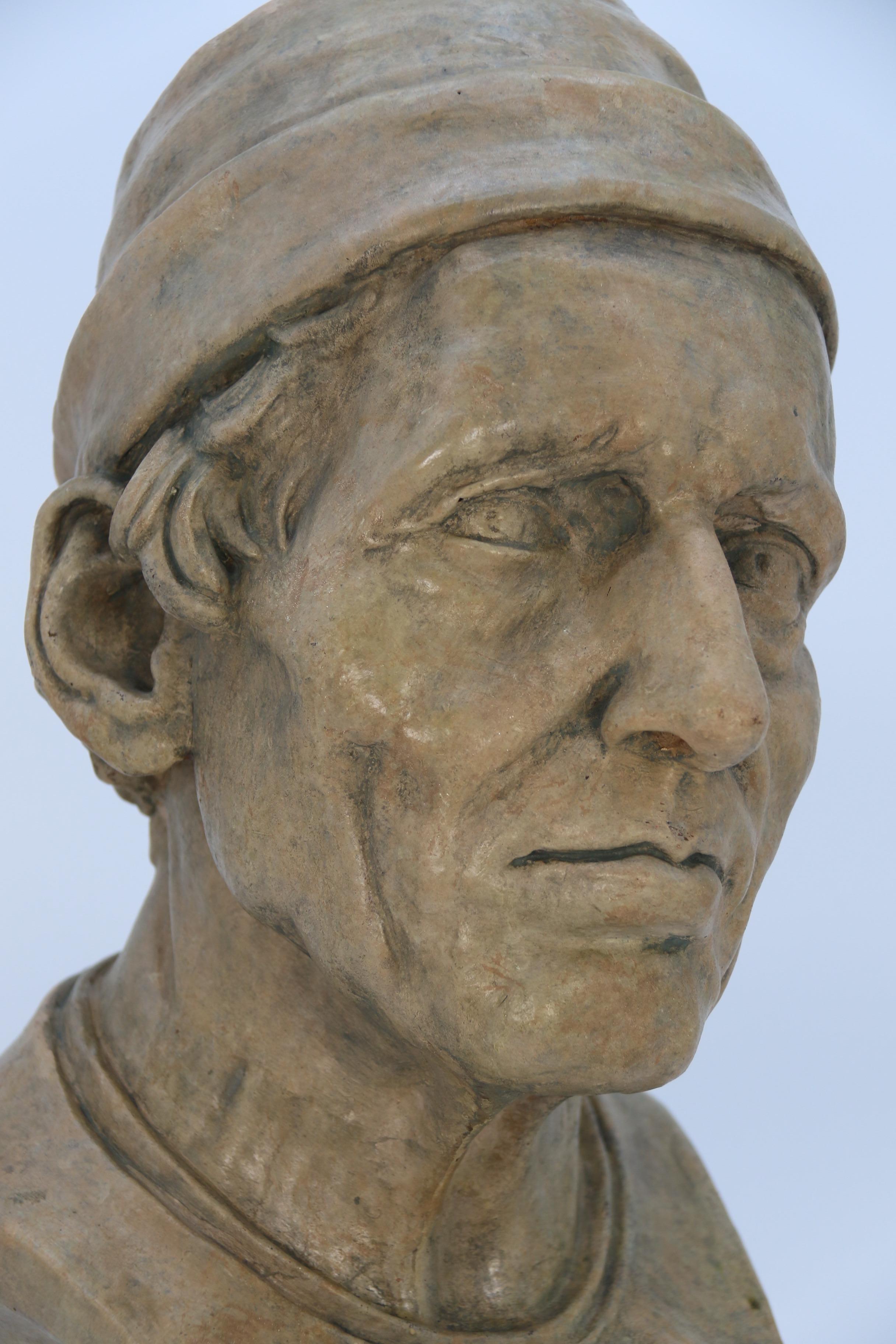 Grande busto in gesso simulato in pietra del XIX secolo di un uomo medievale C1860 in vendita 5