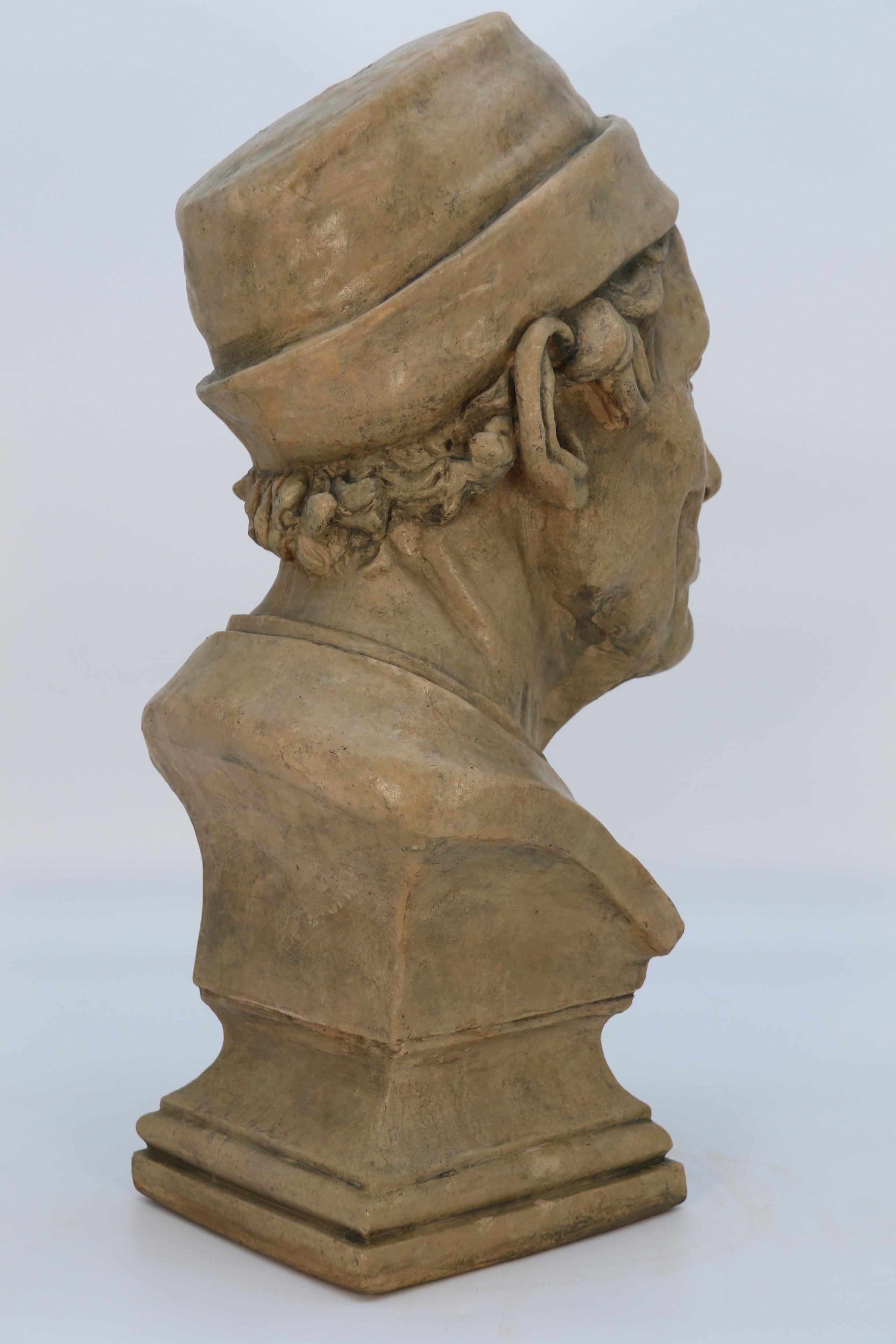 Grande busto in gesso simulato in pietra del XIX secolo di un uomo medievale C1860 In condizioni buone in vendita a Central England, GB