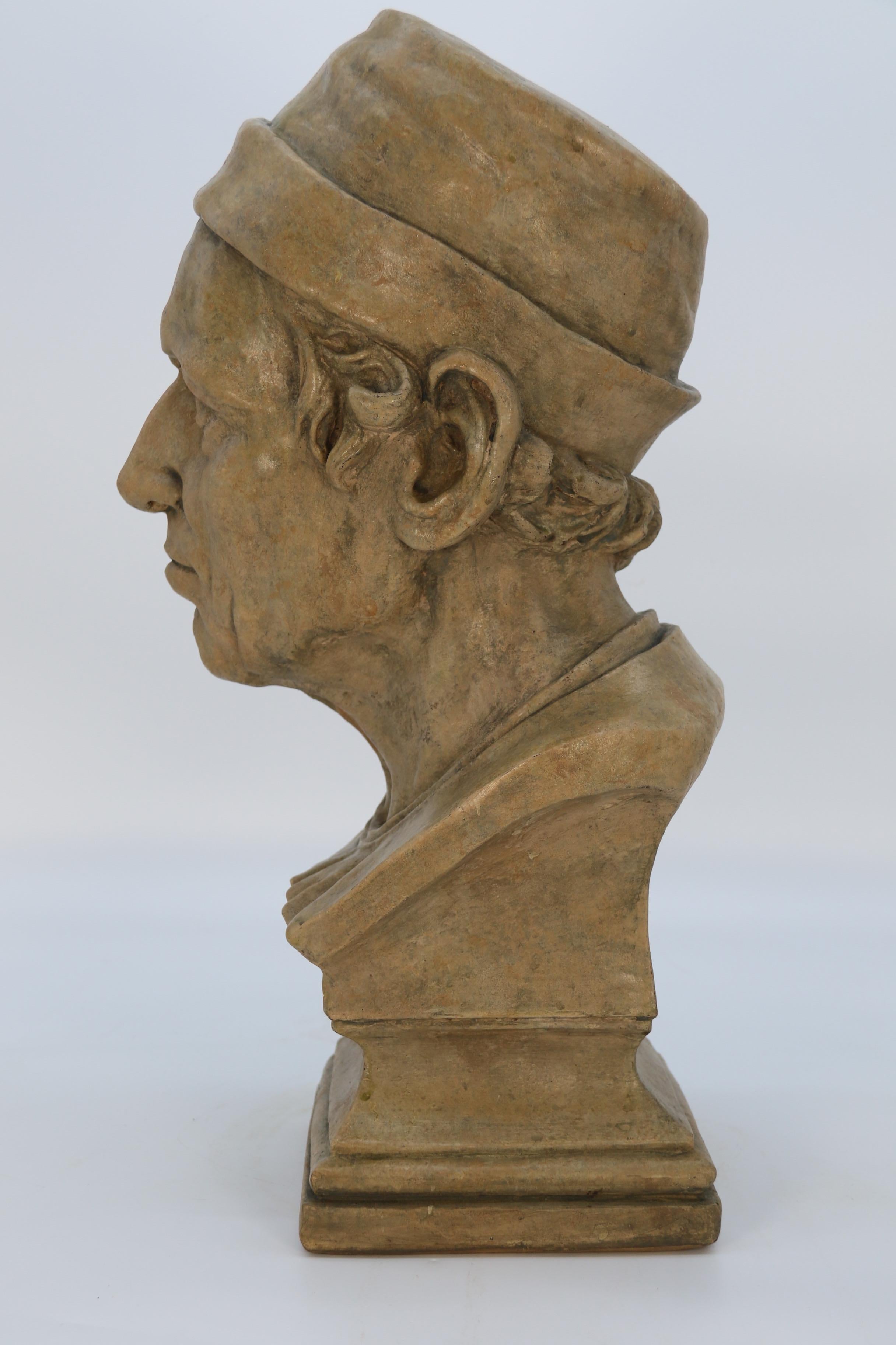 Grande busto in gesso simulato in pietra del XIX secolo di un uomo medievale C1860 in vendita 2