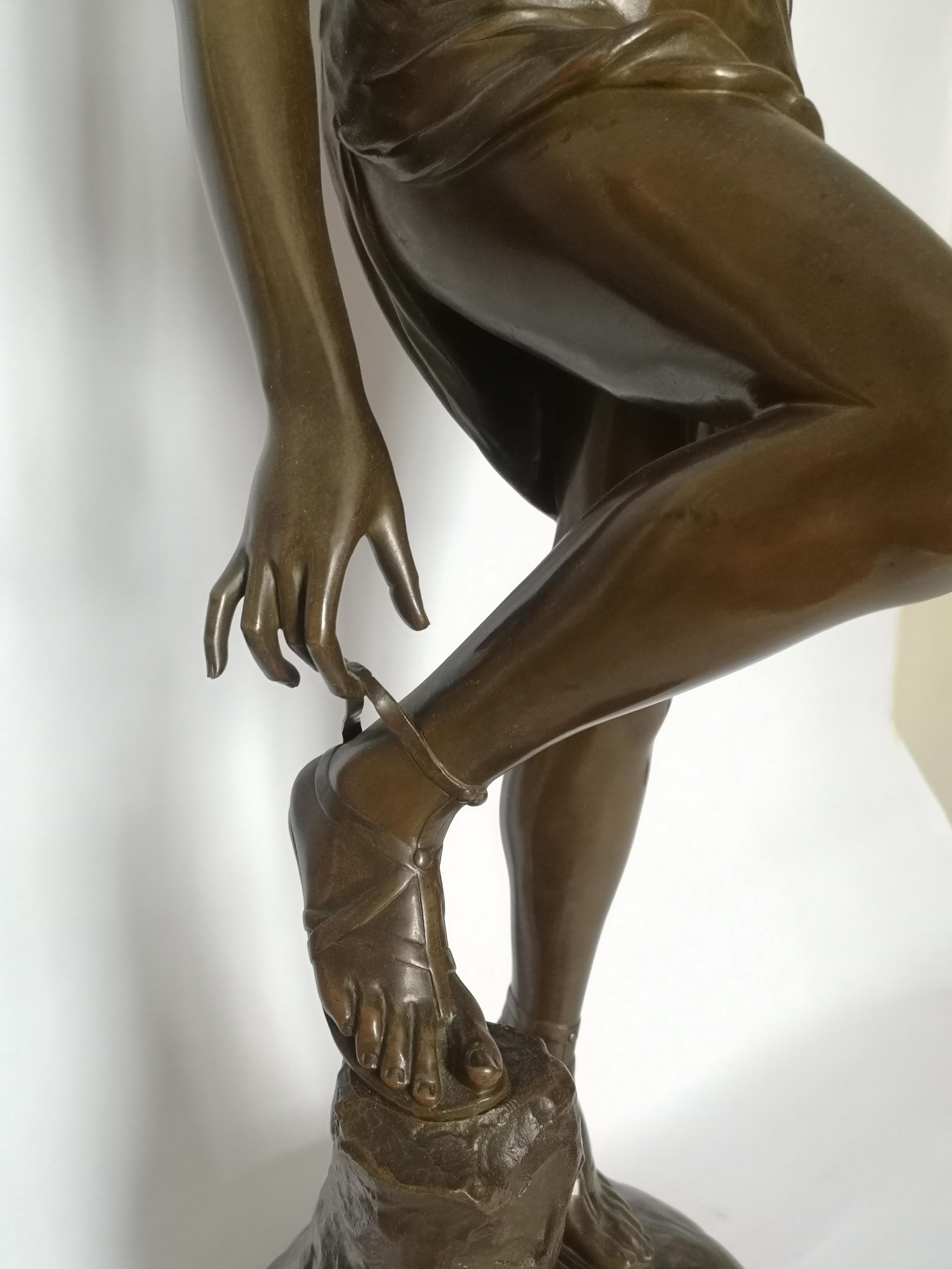 Large French Bronze of Atalante by George Saulo For Sale 2