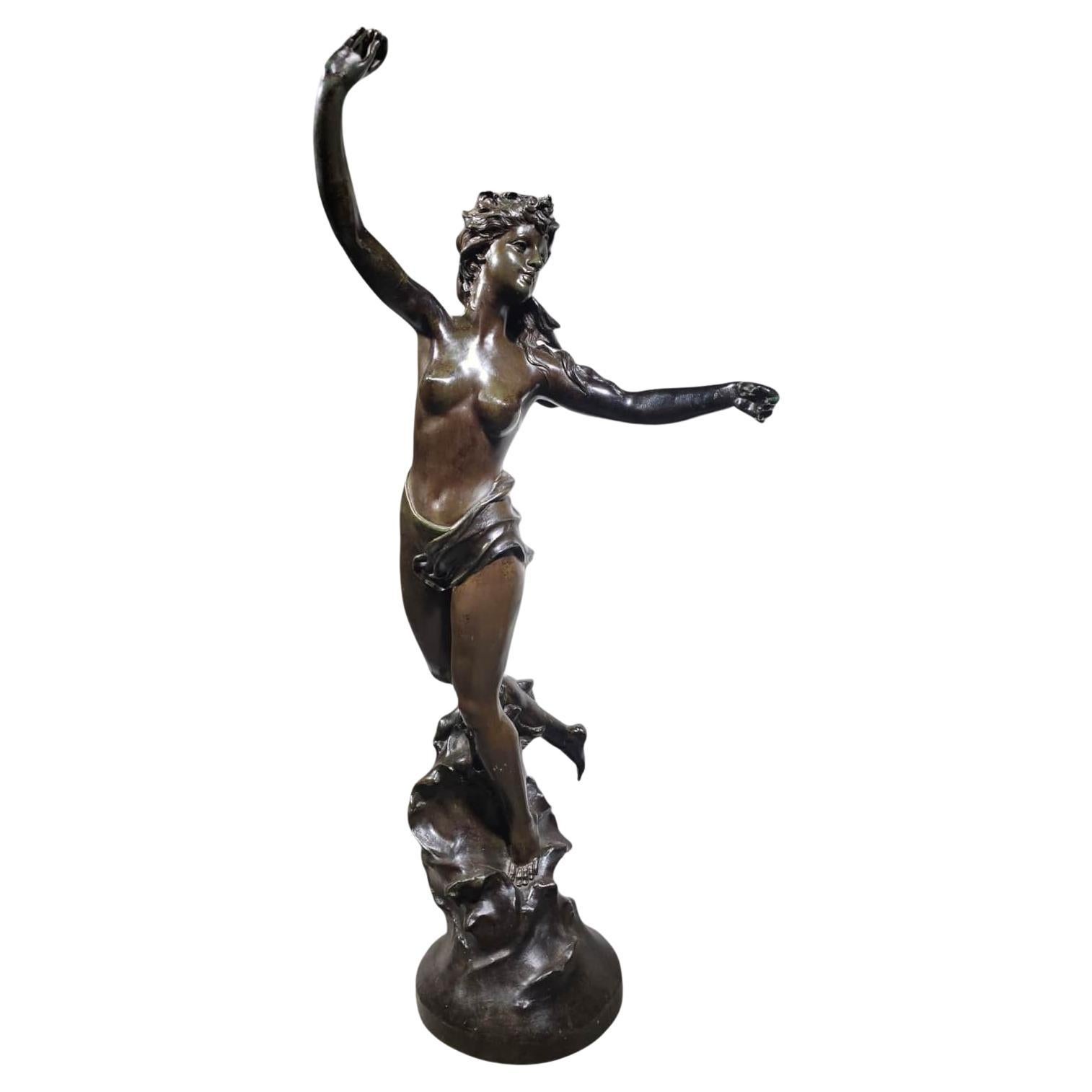 Una grande scultura francese in bronzo raffigurante una donna nuda , Marcel Debut 108 CM
