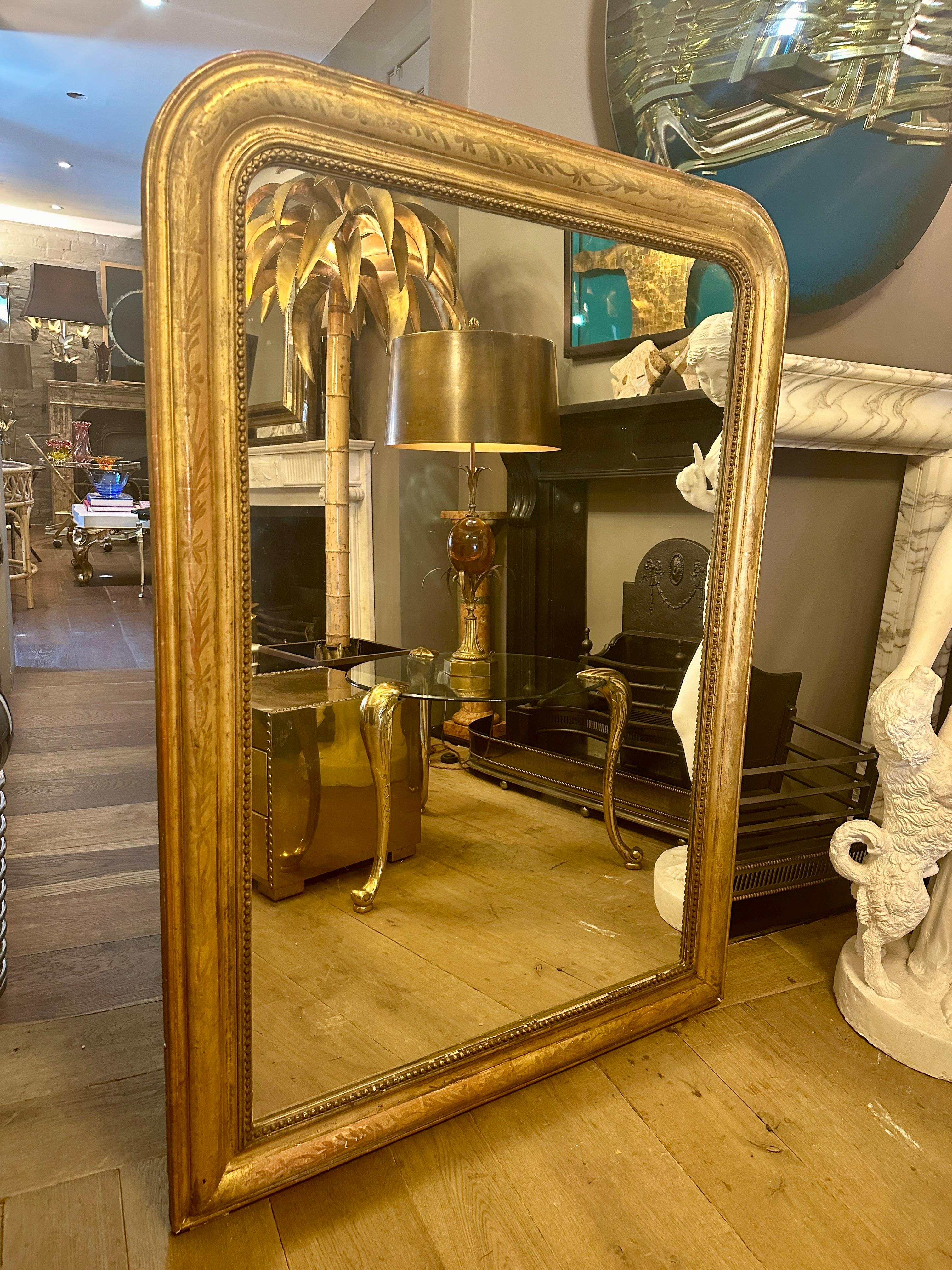 Grand miroir ancien de style Louis Philippe en or doré 3