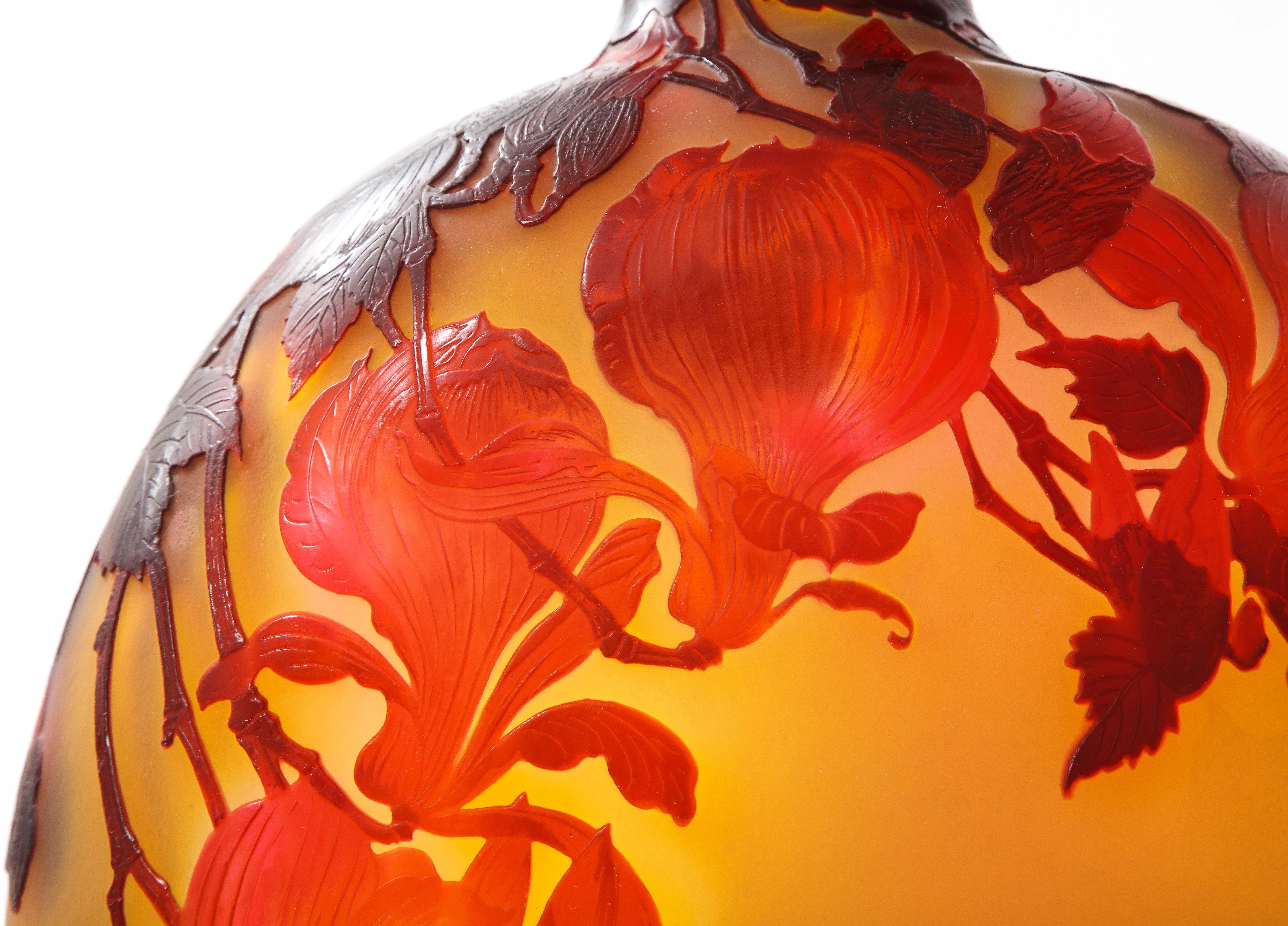 Grand vase français signé Emille Galle Souffle 