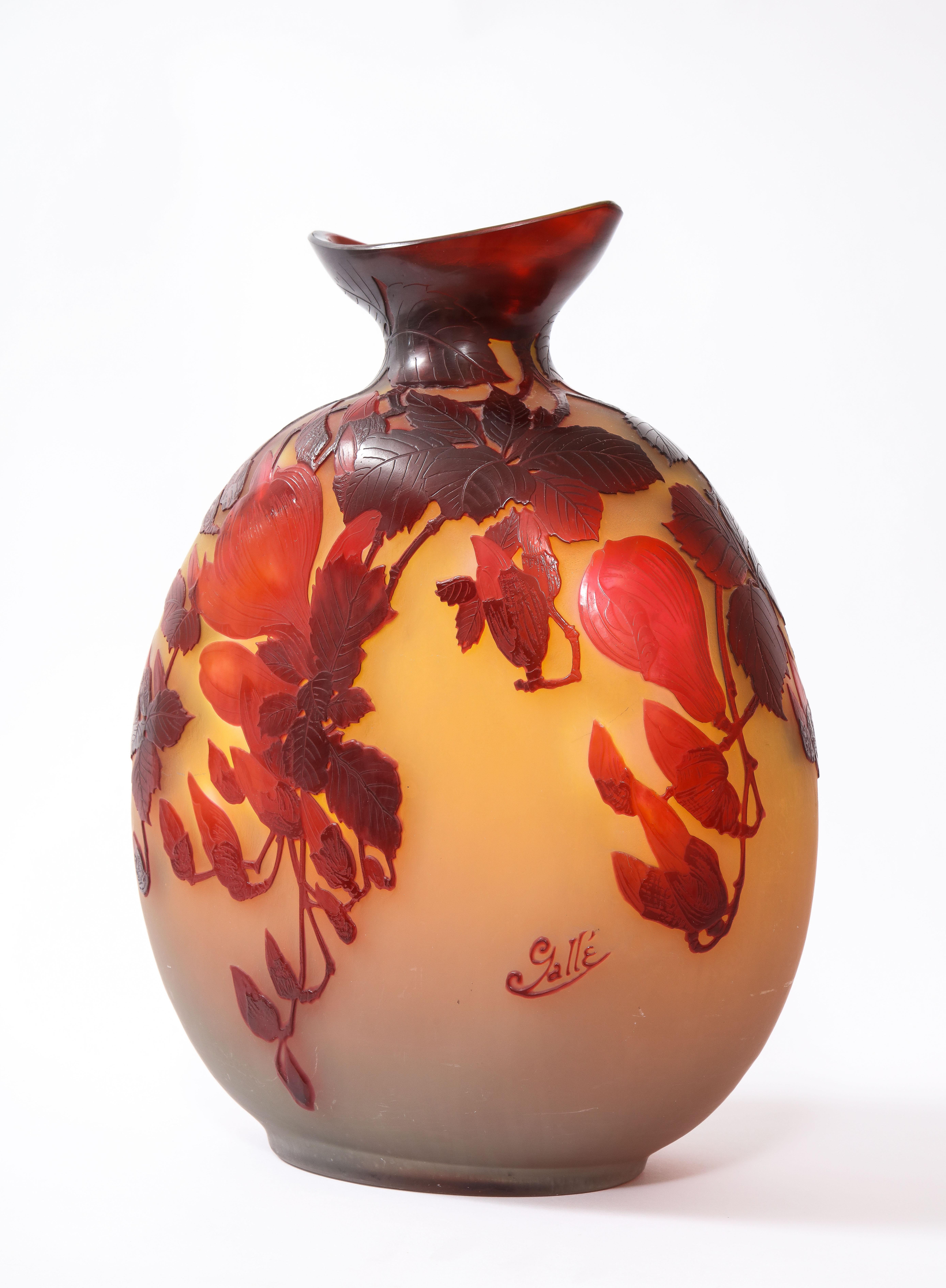 Art nouveau Grand vase français signé Emille Galle Souffle 
