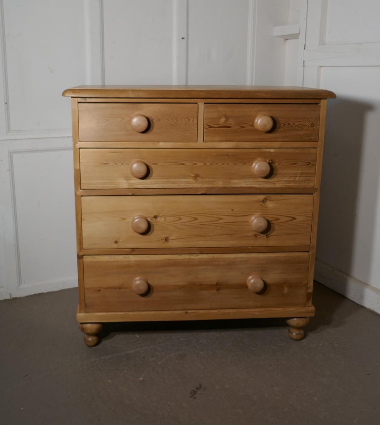 Large Fully Restored Victorian Pine Chest of Drawers For Sale at 1stdibs
