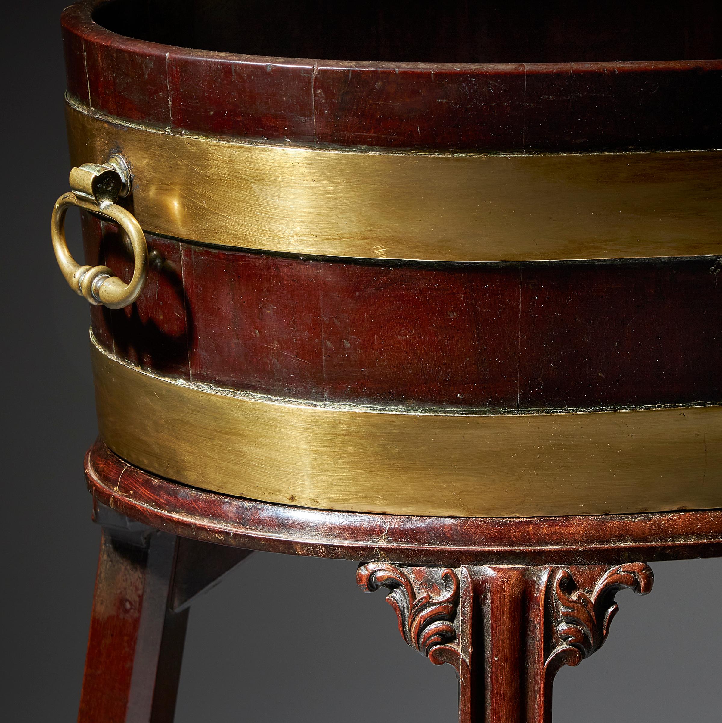 Brass Large George III 18th Century Mahogany Wine Cooler Cellarette or Jardinière