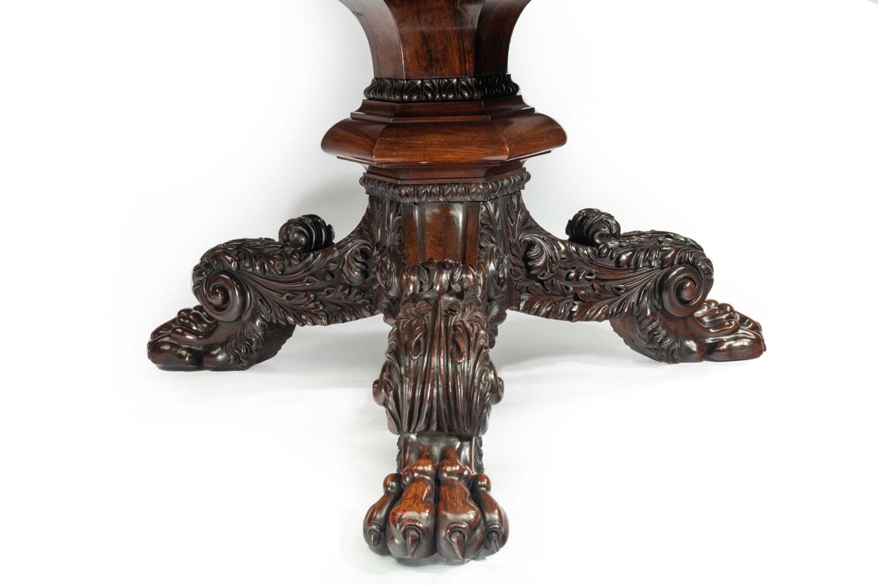 Grande table centrale en bois de rose incrusté de laiton George IV attribuée à Gillows en vente 3