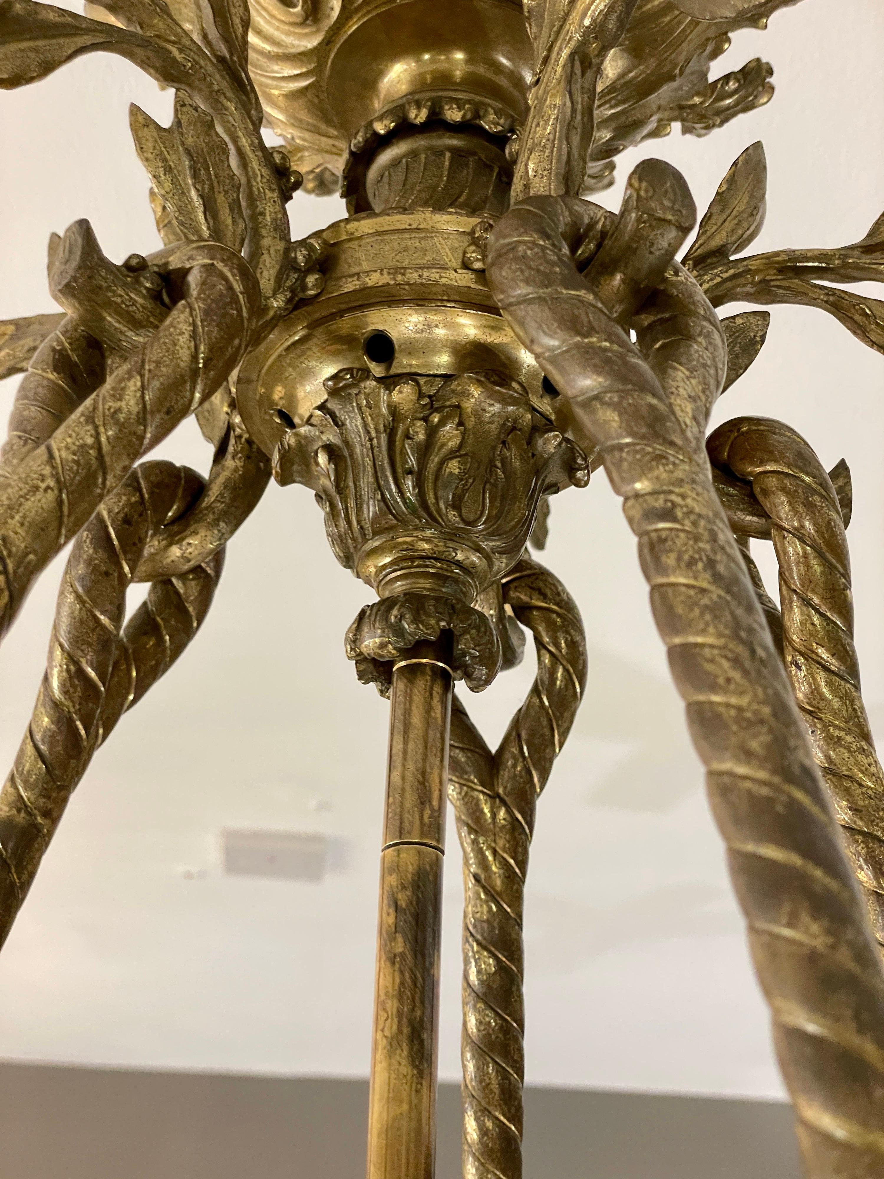Grande lampadario in bronzo dorato in stile impero francese in vendita 9