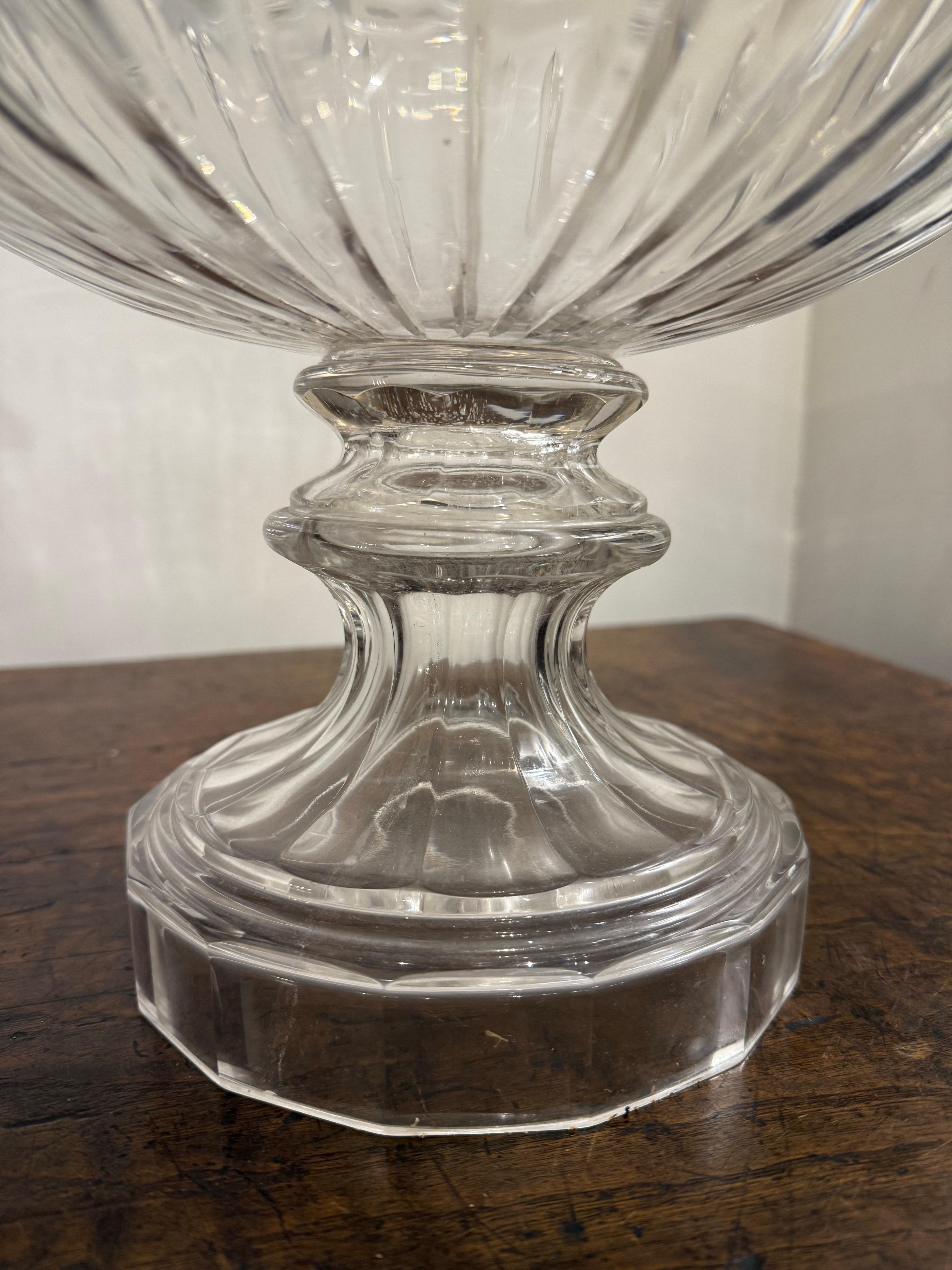 XXIe siècle et contemporain A Large Glass Punch Bowl en vente