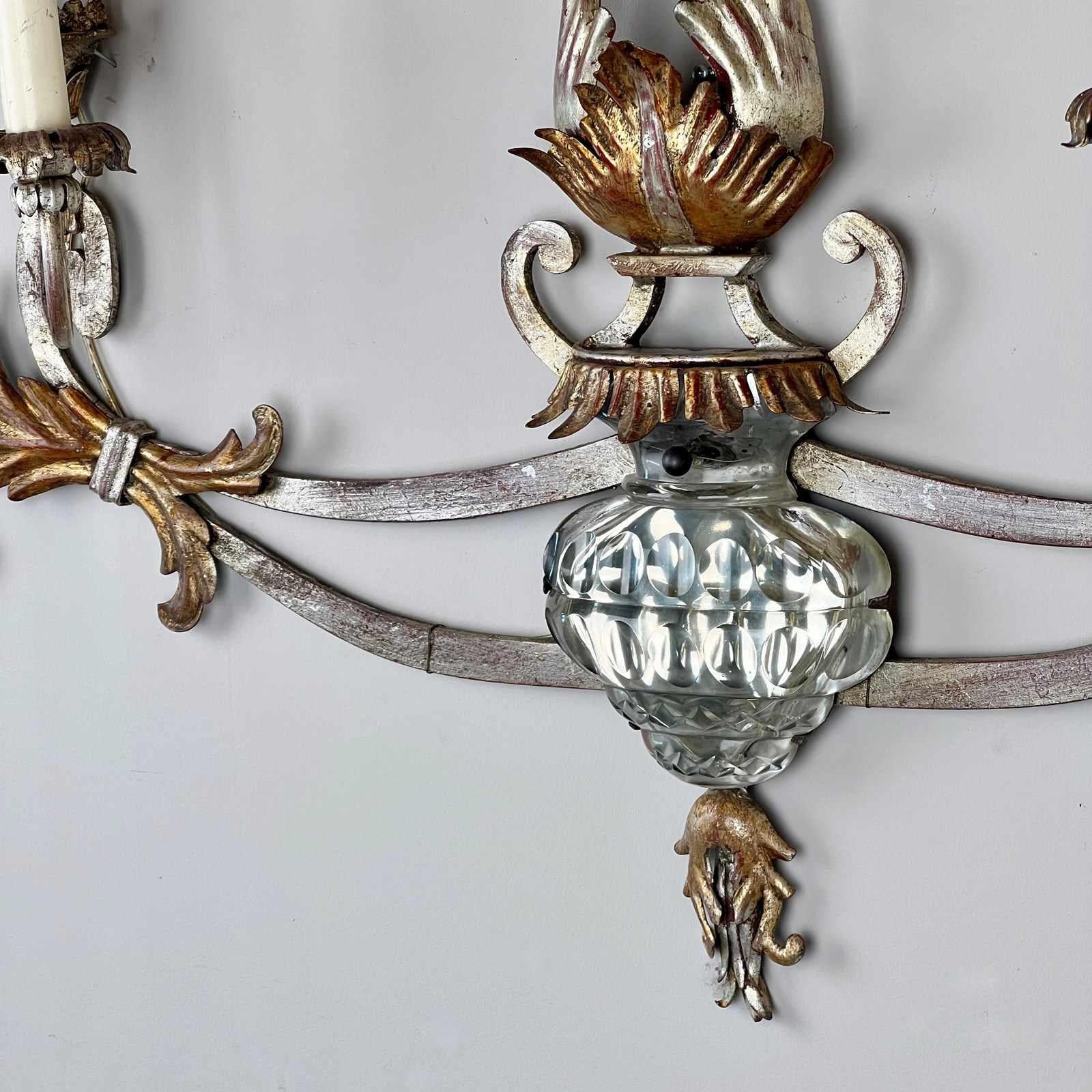Metà XX secolo Un'applique di grandi dimensioni di Banci Firenze in argento dorato in vendita