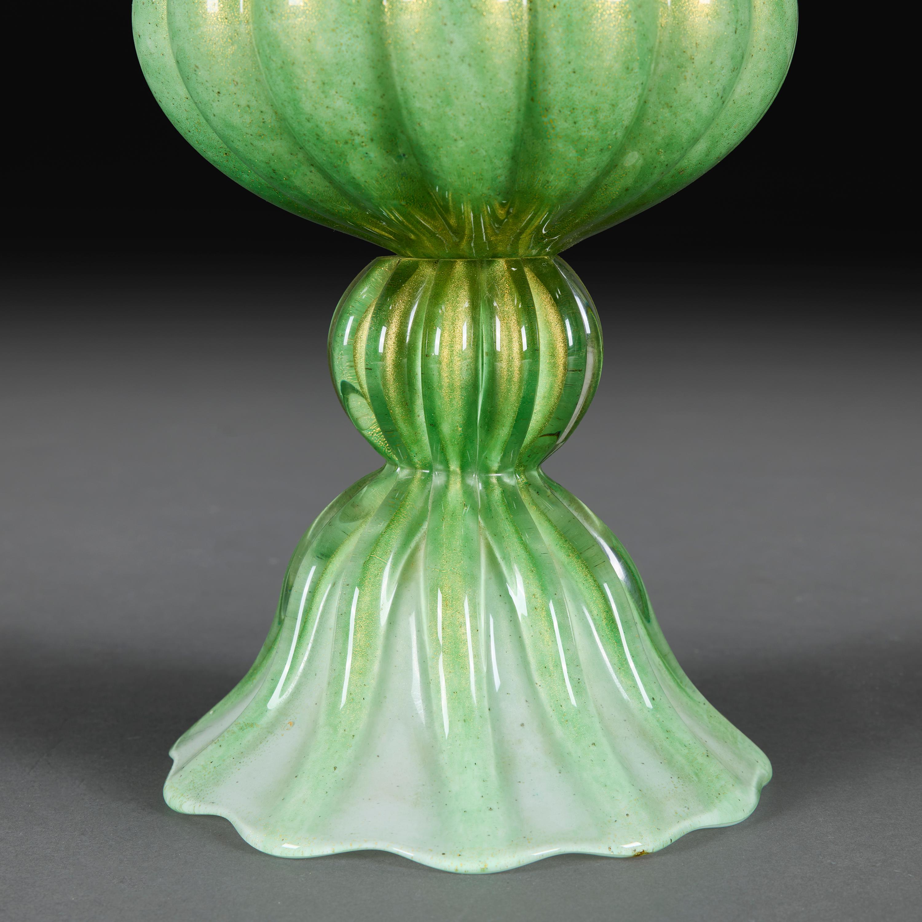 A Large Green Aventurine Murano Glass Lamp by Seguso In Good Condition For Sale In London, GB