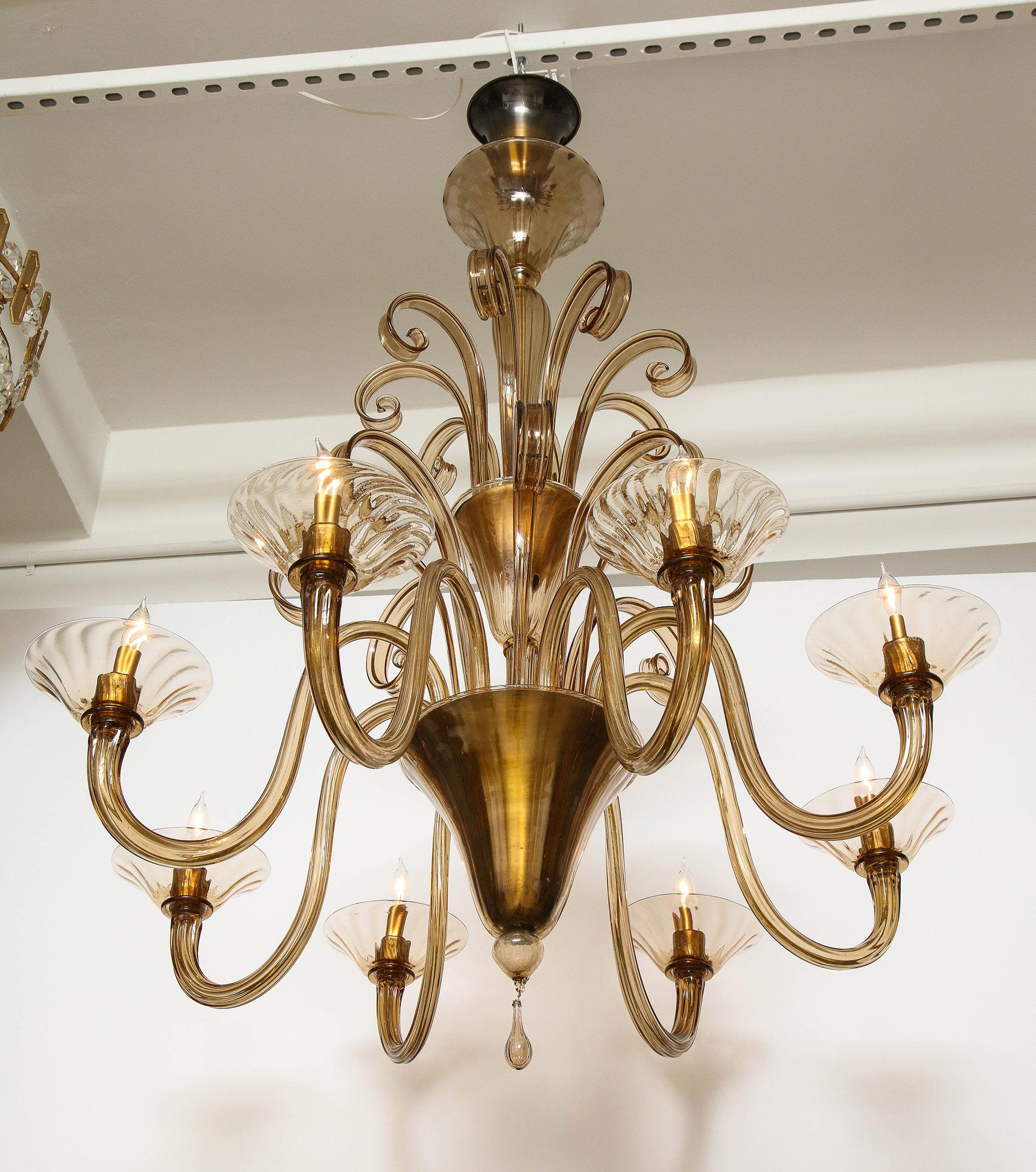 Large Hand Blown Amber Glass Chandelier Attributed to Fratelli Toso In Excellent Condition For Sale In New York, NY