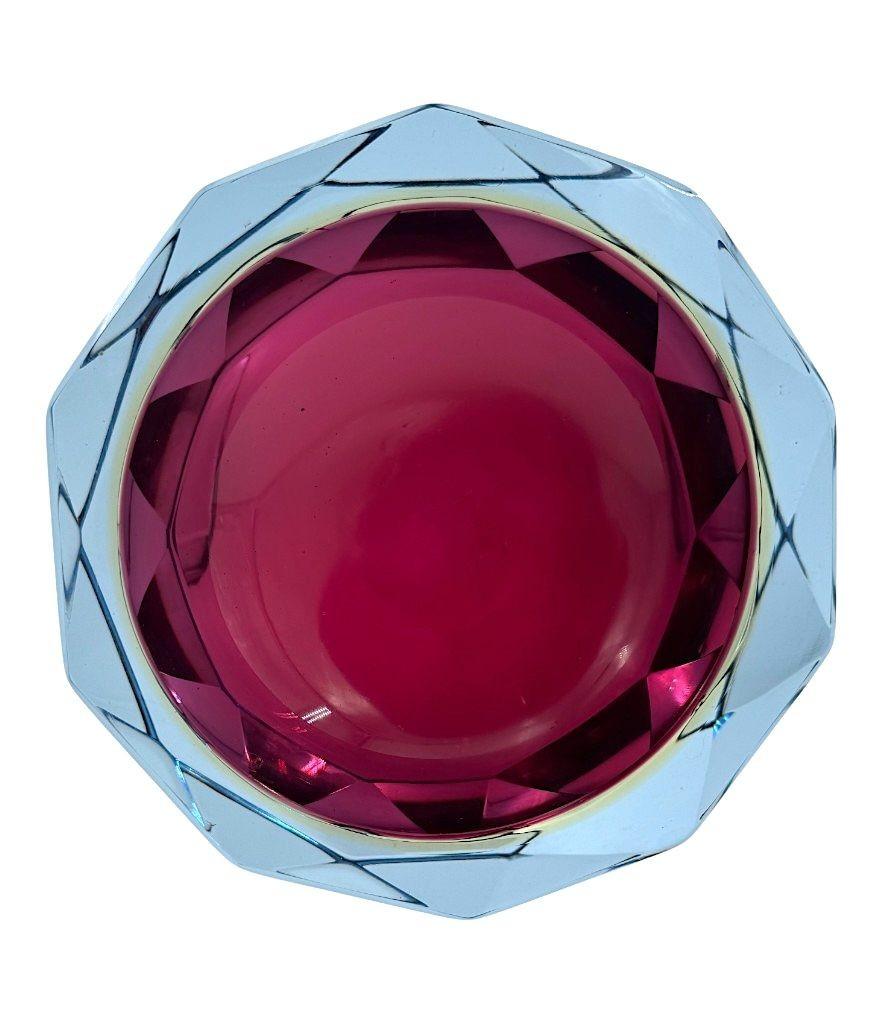 Grand bol en verre Murano Glass Sommerso à facettes des années 1960 bleu, violet et jaune en vente 14