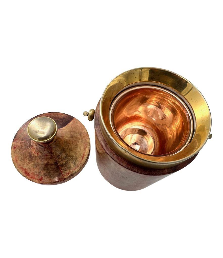 A large Italian 1960s lacquered goat skin ice bucket by Aldo Tura Bon état - En vente à London, GB