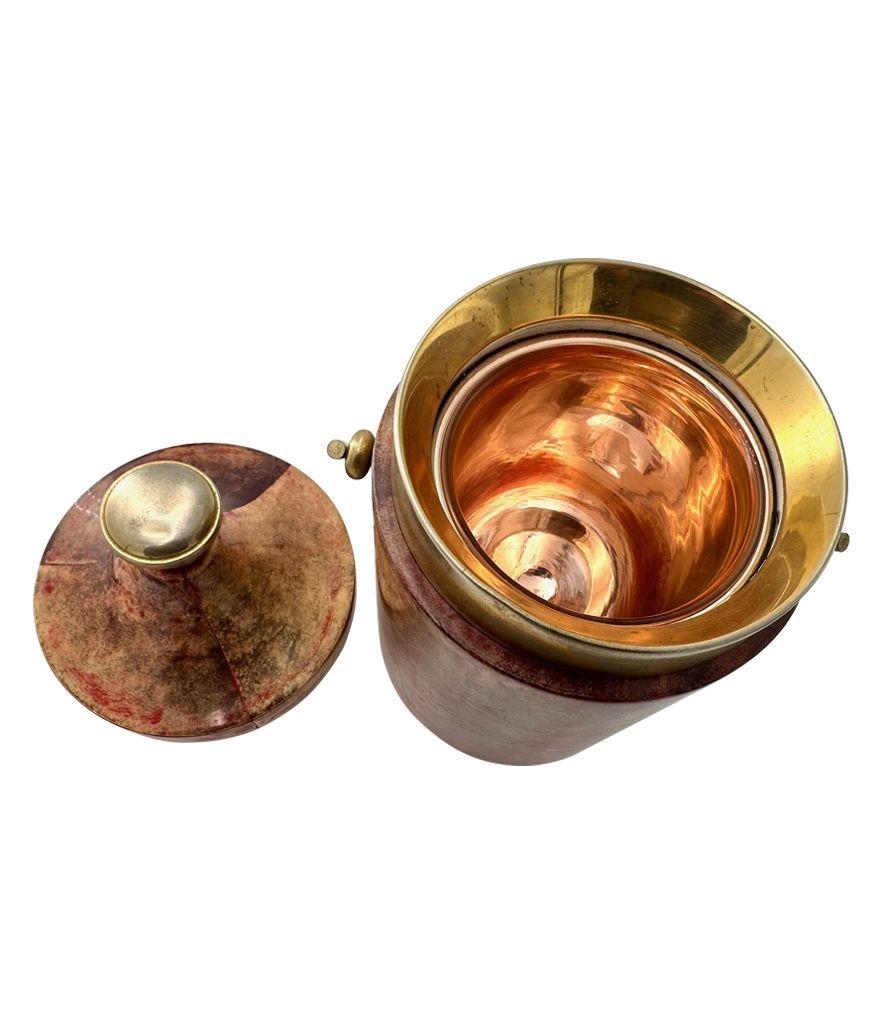 A large Italian 1960s lacquered goat skin ice bucket by Aldo Tura en vente 2