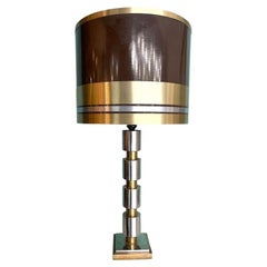 Eine große italienische Lampe aus Chrom und Messing aus den 1970er Jahren mit originalem Schirm aus gebürstetem Messing.