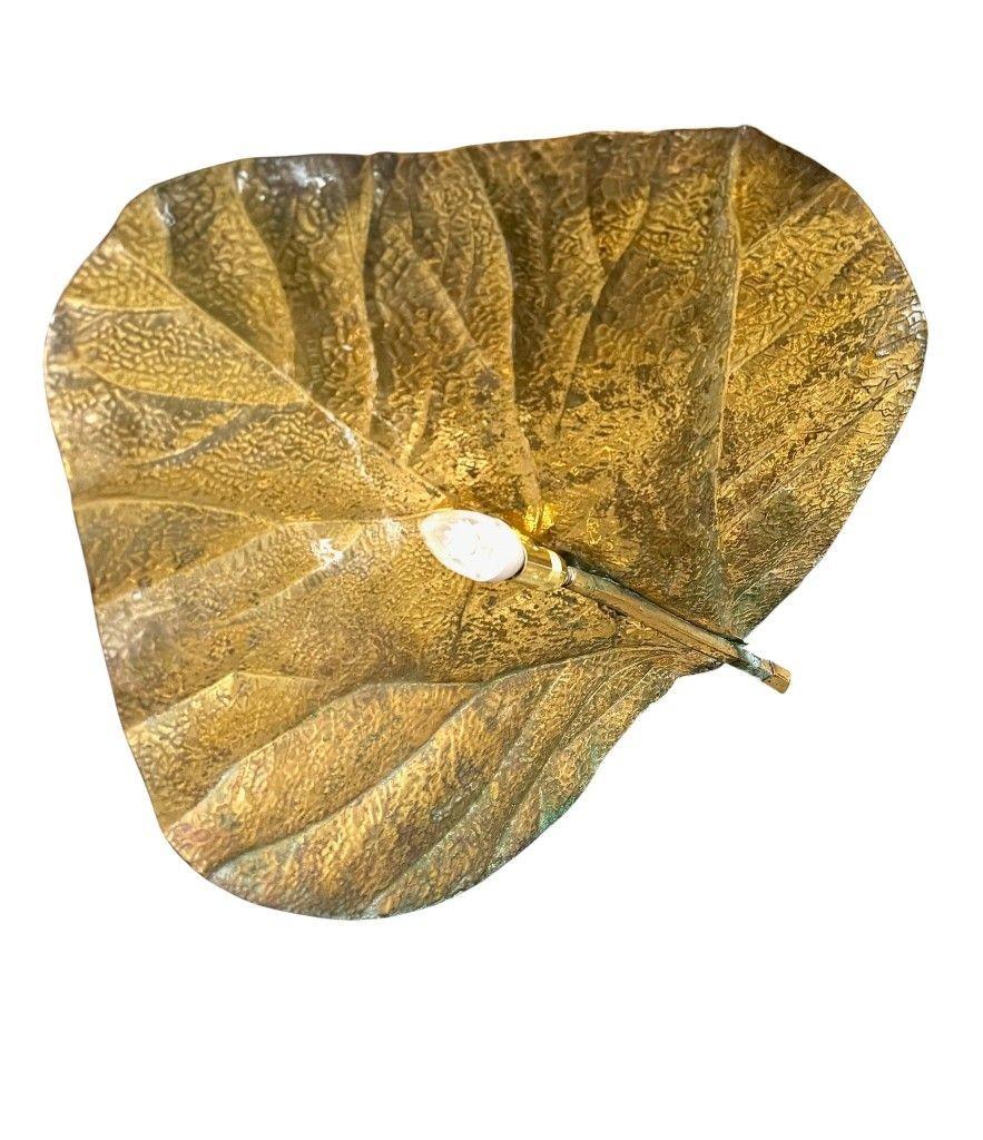 Gran lámpara de sobremesa italiana de latón doble de los años 70 