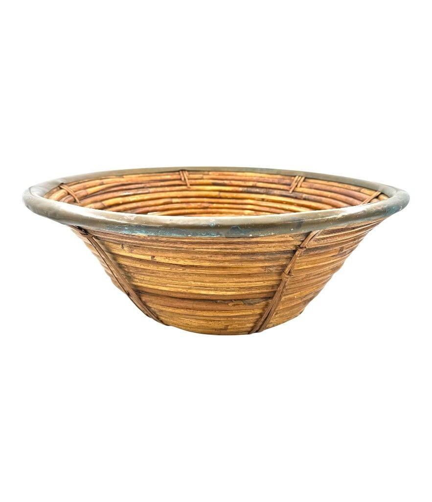A large Italian 1970s woven bamboo bowl with brass rim In Good Condition For Sale In London, GB