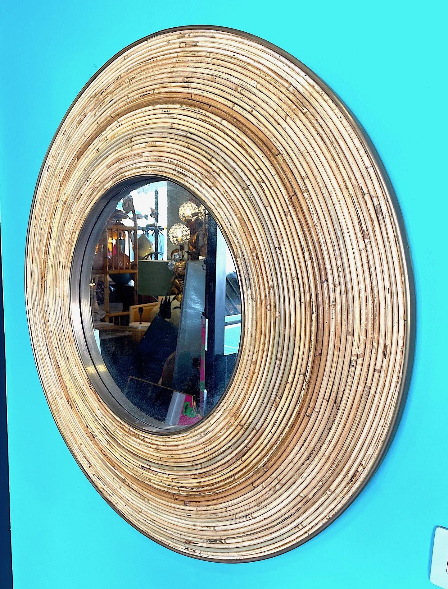 Ein großer runder italienischer Spiegel aus Bambus und Messing im Angebot 6